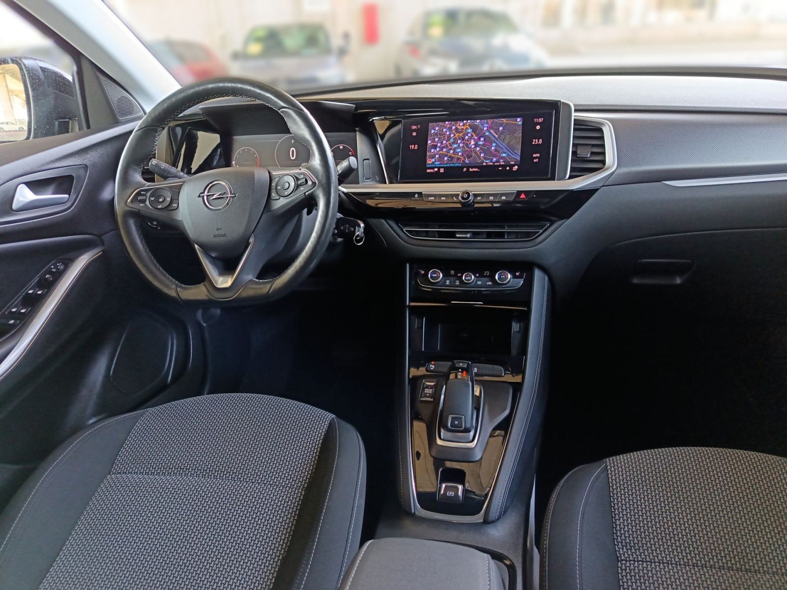 Opel Grandland X 1.2 BUSINESS EDITION XHT AT - 3 godine jamstva, fotografija 19