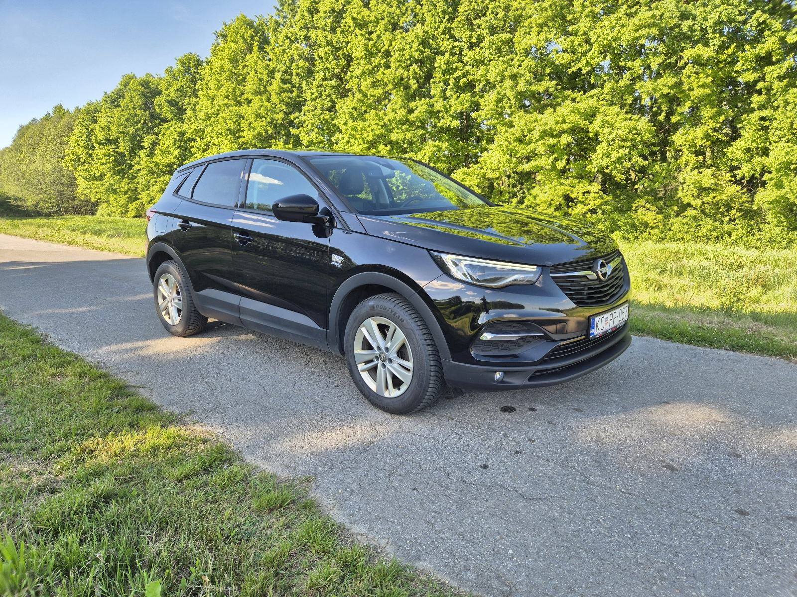 Opel Grandland X 1.2 Turbo, servisna, pogled izvana - slika 4