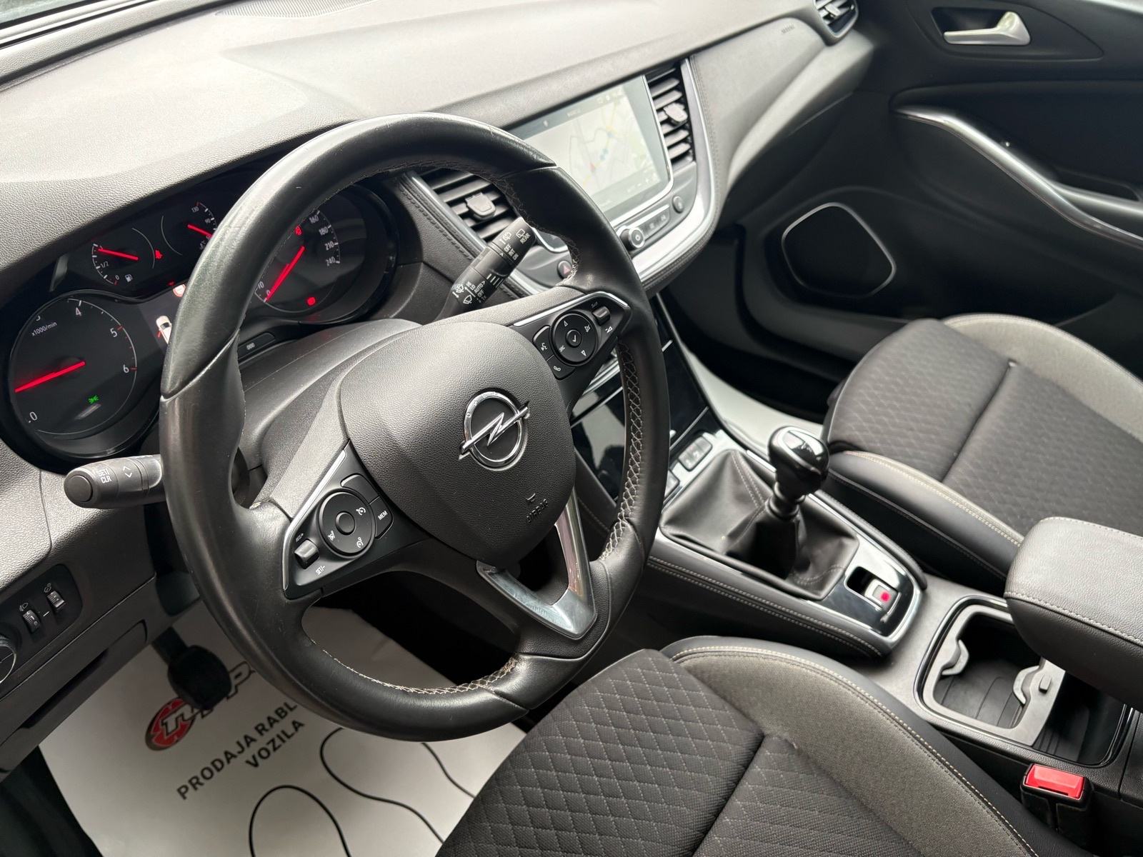 Opel Grandland X 1,5 CDTI NAVI - KLIMA - KAMERA - LEASING RATA 254 €, fotografija 9