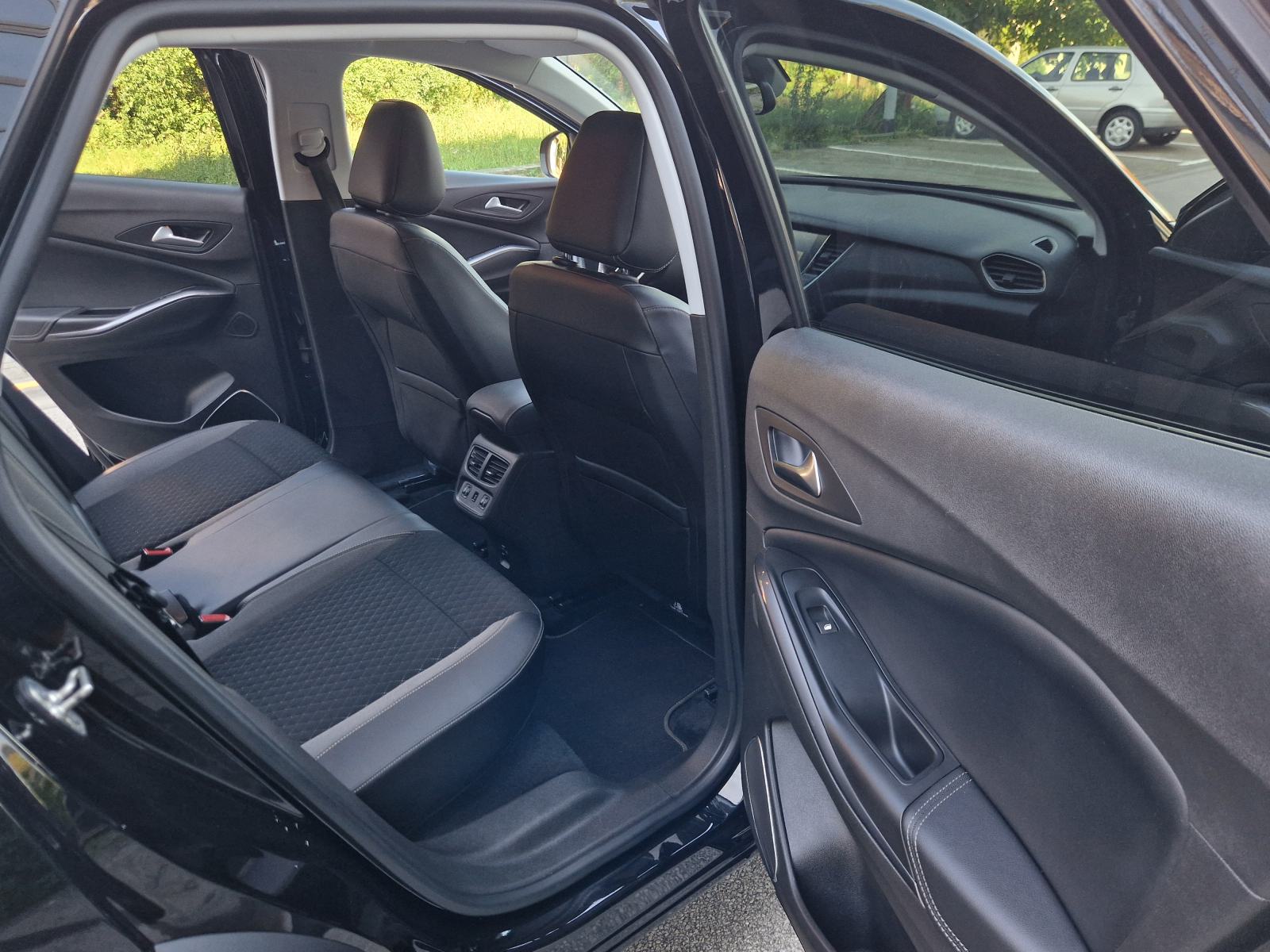 OPEL GRANDLAND X 1.5 CDTI ULTIMATE - *NAJJAČA OPREMA-SERVIS+NOVE GUME*, fotografija 18