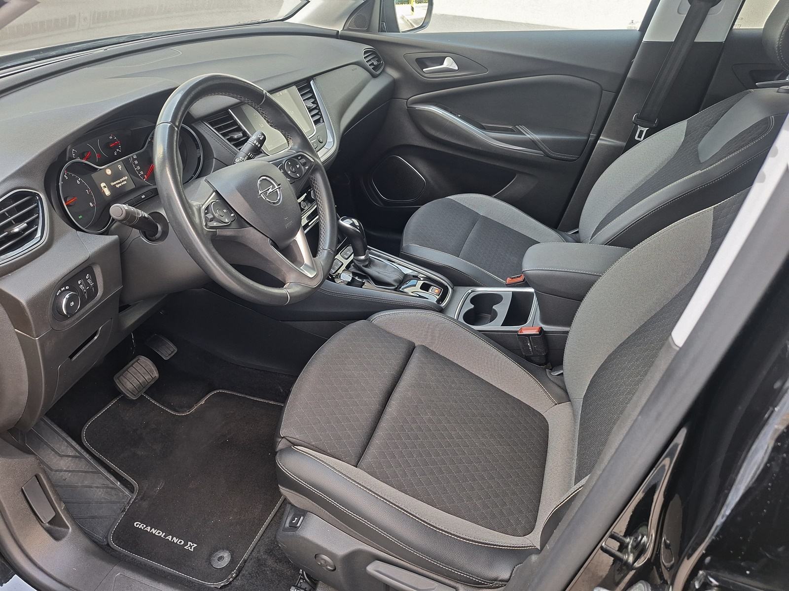 OPEL GRANDLAND X 1.5 Turbo D Edition ,Automatik,LED , servisna 115 tkm, fotografija 8
