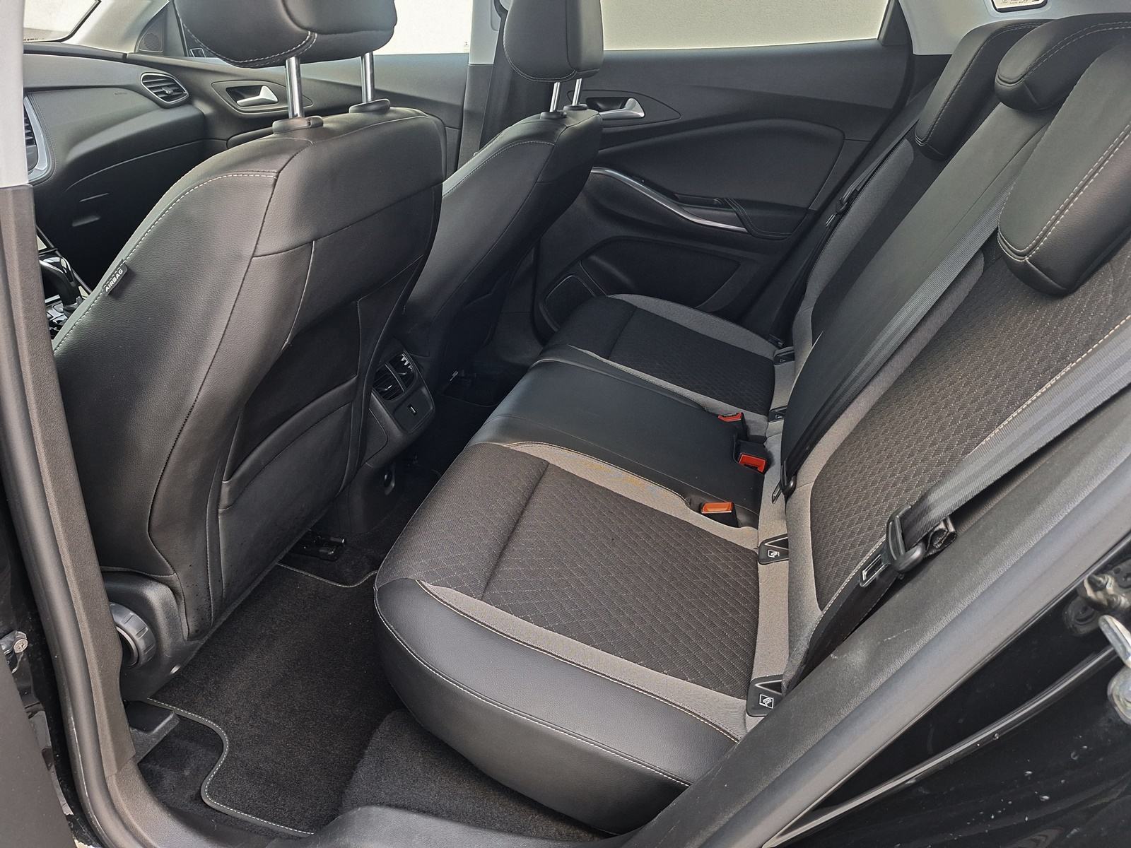 OPEL GRANDLAND X 1.5 Turbo D Edition ,Automatik,LED , servisna 115 tkm, fotografija 9