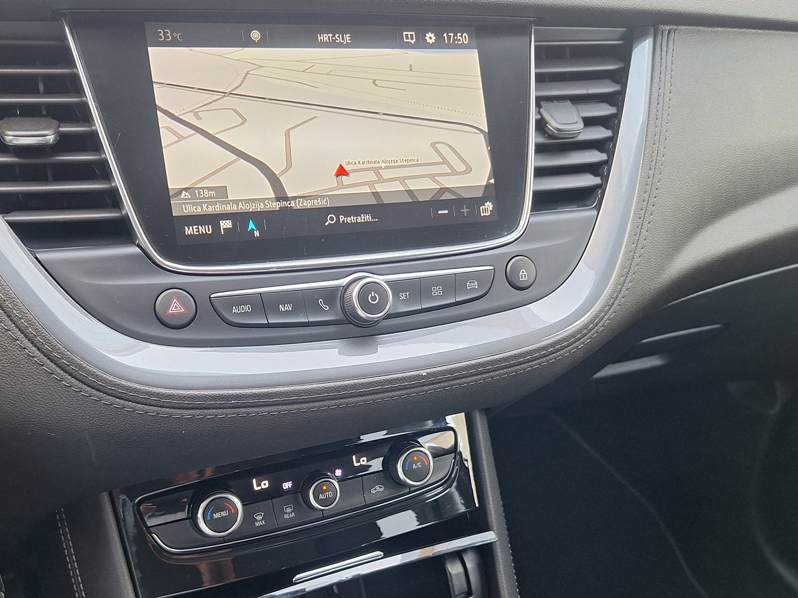 OPEL GRANDLAND X 1.5 Turbo D Edition ,Automatik,LED , servisna 115 tkm, fotografija 16