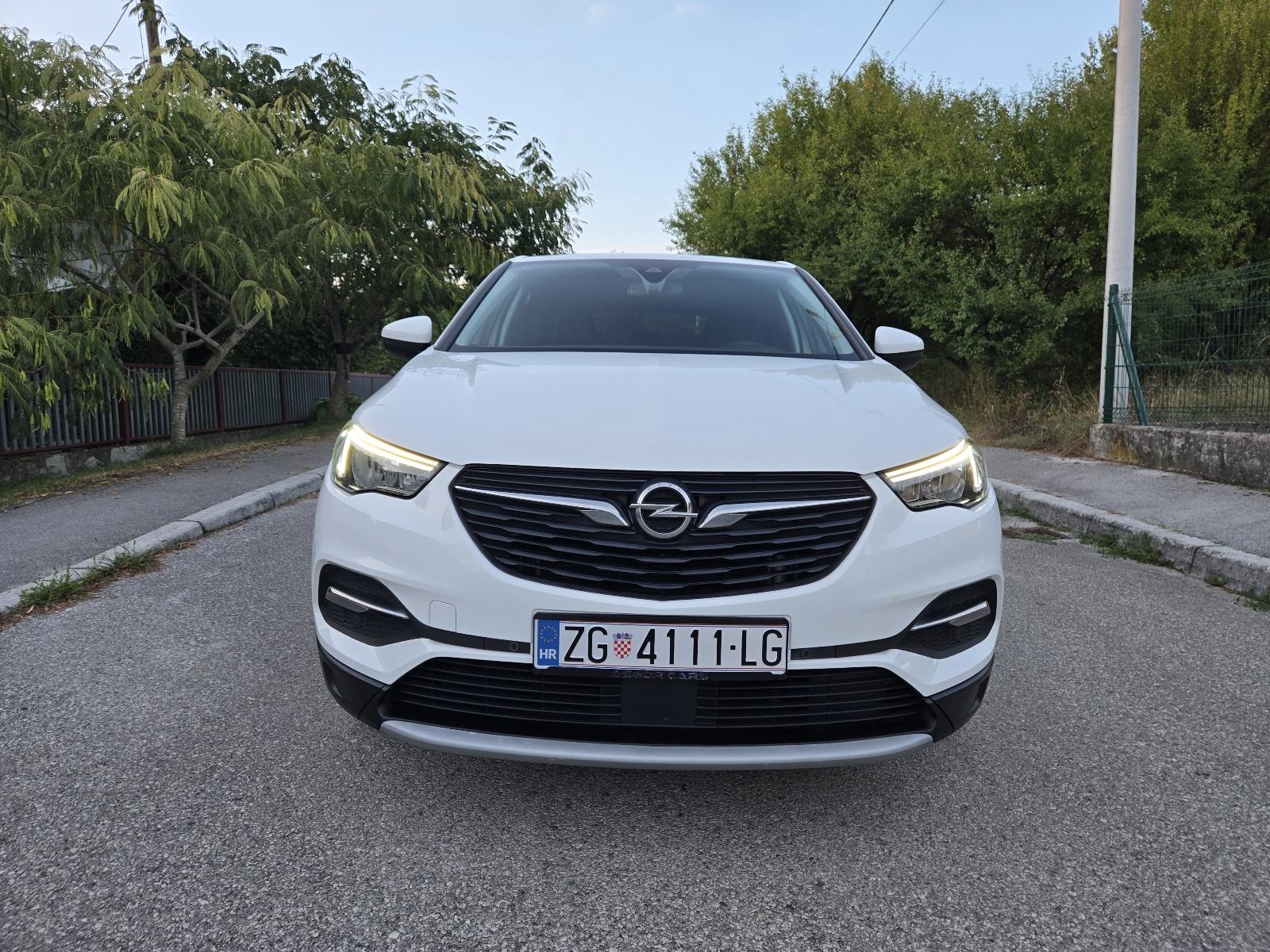 Opel Grandland X 1.6 CDTI automatik, reg. 08/27.g, alu 18", led, navi, fotografija 2
