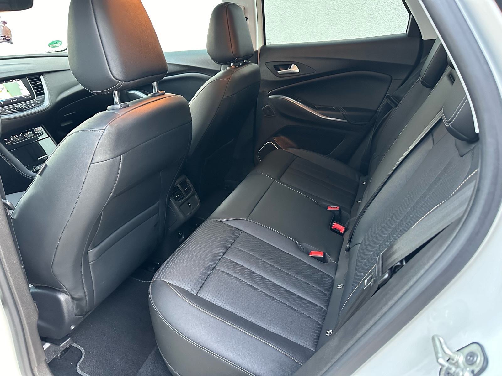 OPEL GRANDLAND X ULTIMATE HYBRID 4 300KS, 49.000km, 2020.GOD, fotografija 14