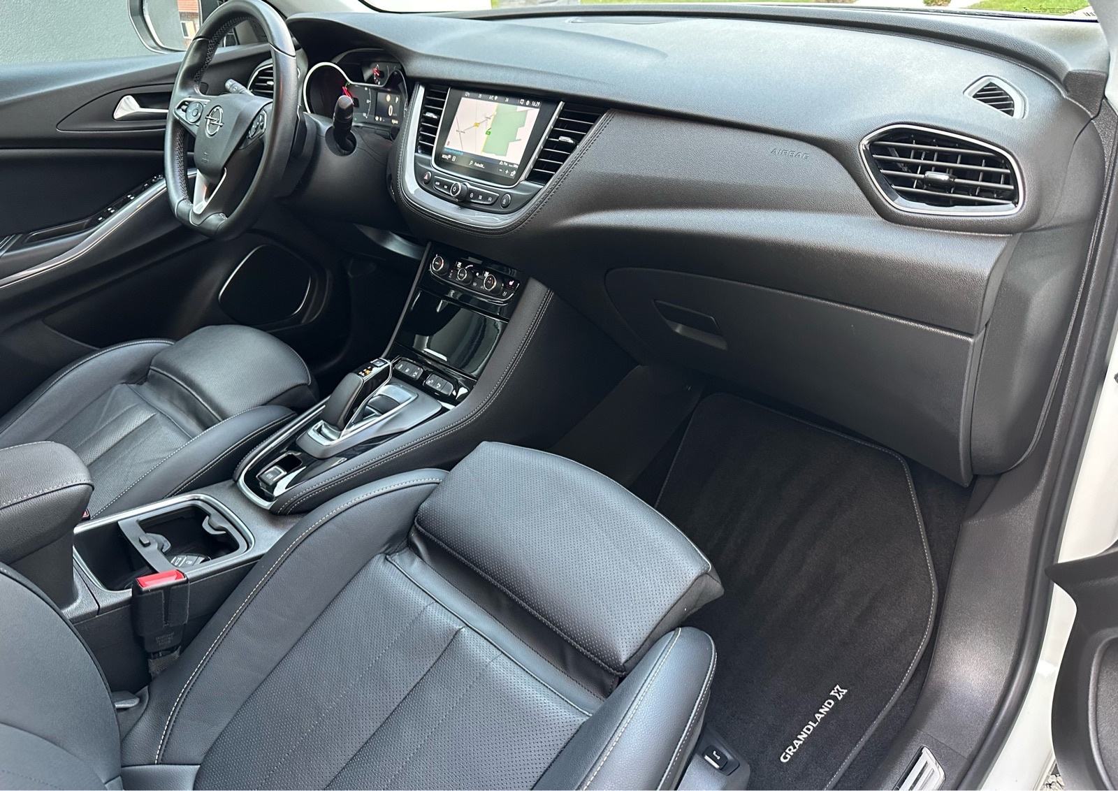 OPEL GRANDLAND X ULTIMATE HYBRID 4 300KS, 49.000km, 2020.GOD, fotografija 17