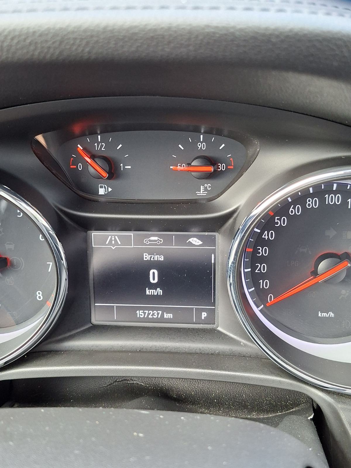 OPEL INSIGNIA GRAND SPORT 1.5 TURBO EDITION AUTOMATIK – 2019. – PRVI V, fotografija 5