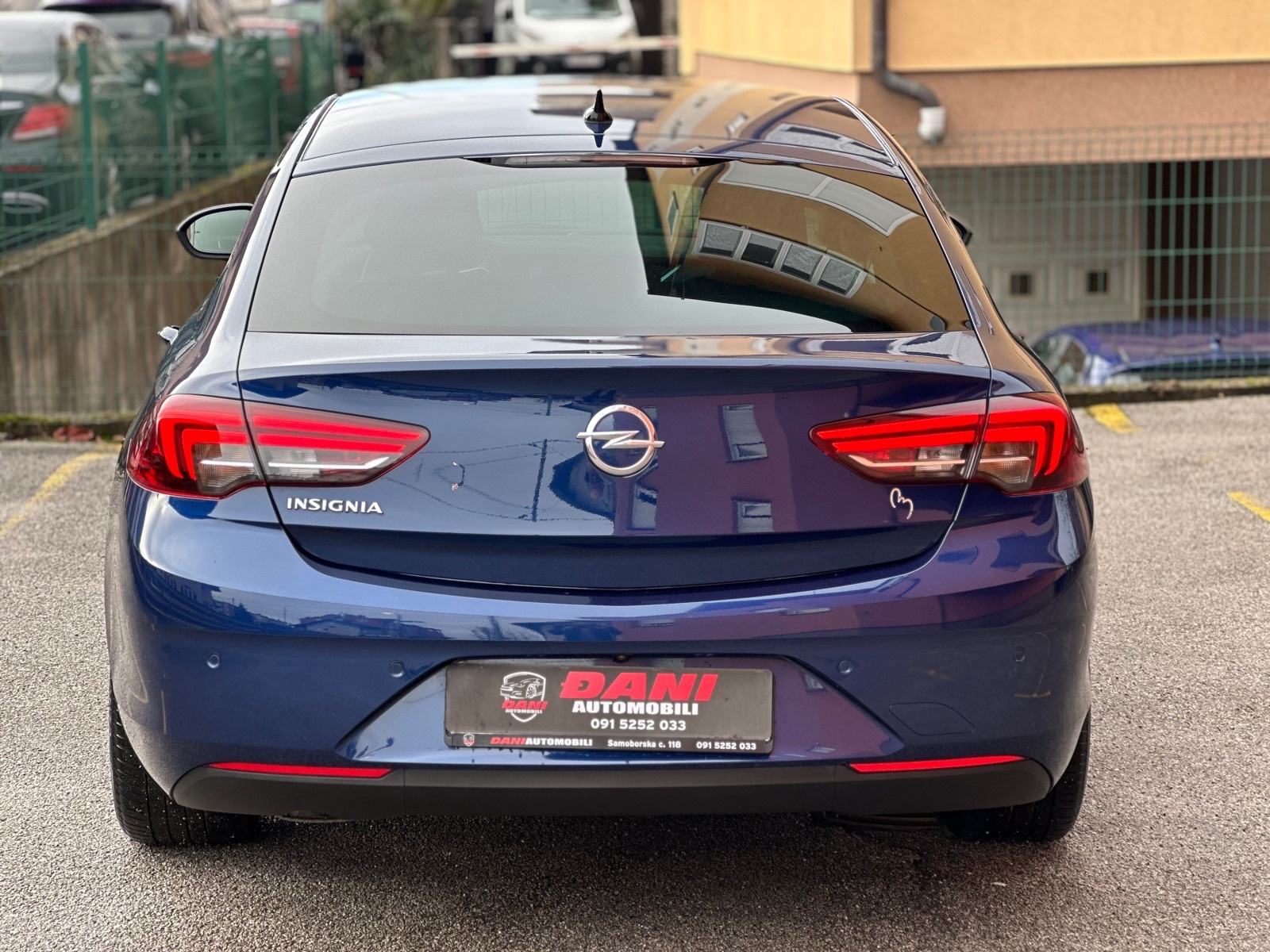 Opel Insignia 1,5 D,FULL KOZA,MATRIX,MASAZA,KAMERA,ALU 19”..15.400€, fotografija 5