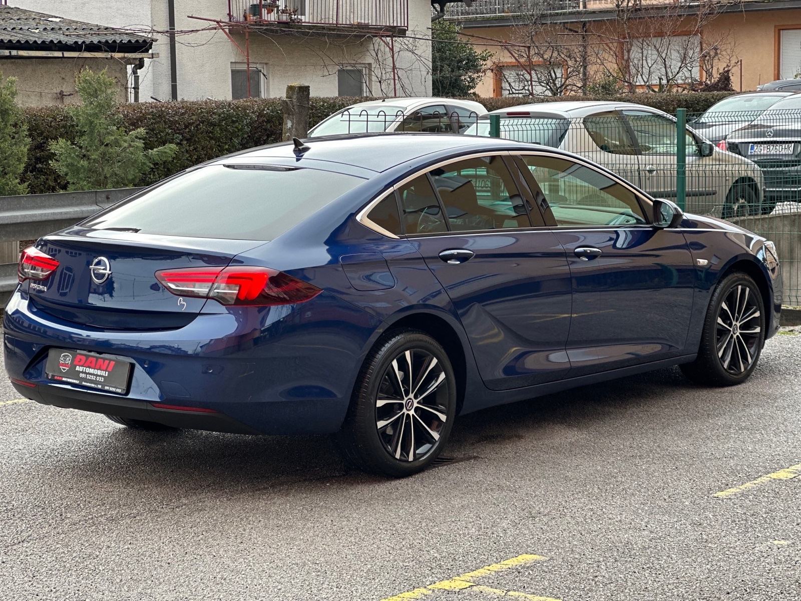 Opel Insignia 1,5 D,FULL KOZA,MATRIX,MASAZA,KAMERA,ALU 19”..15.400€, fotografija 4