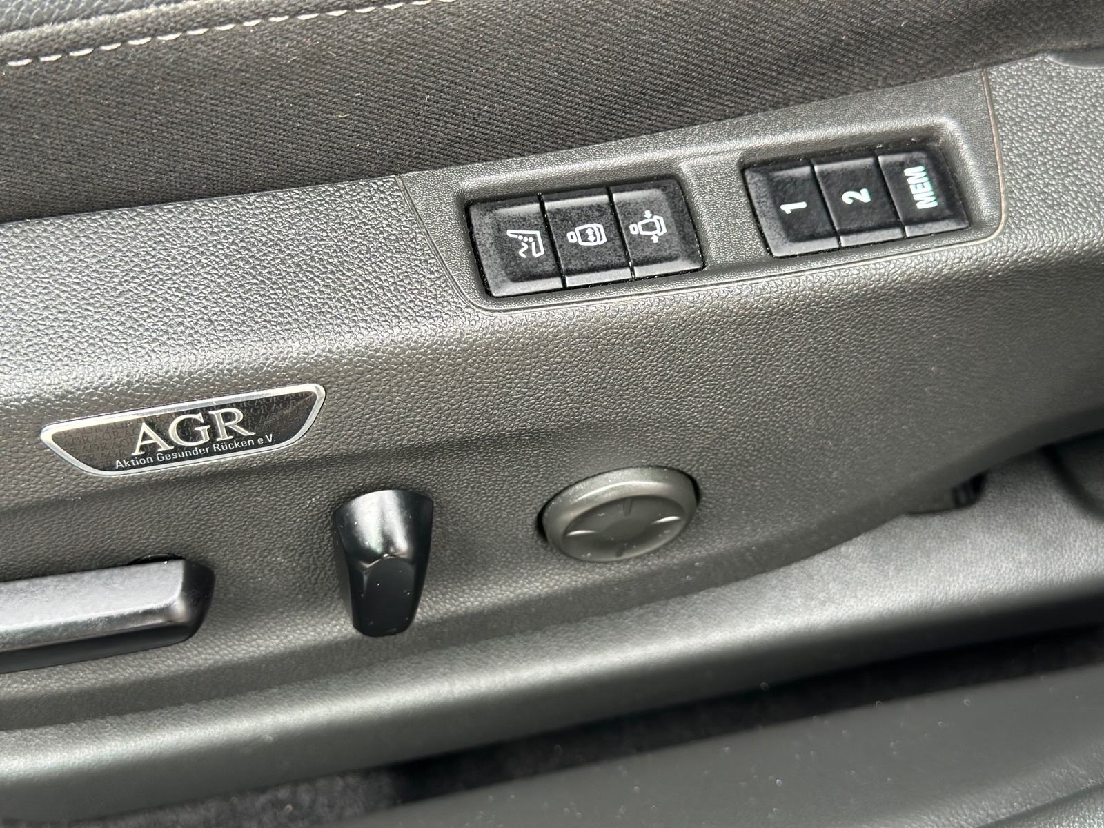Opel Insignia 1,5 D,FULL KOZA,MATRIX,MASAZA,KAMERA,ALU 19”..15.400€, fotografija 12