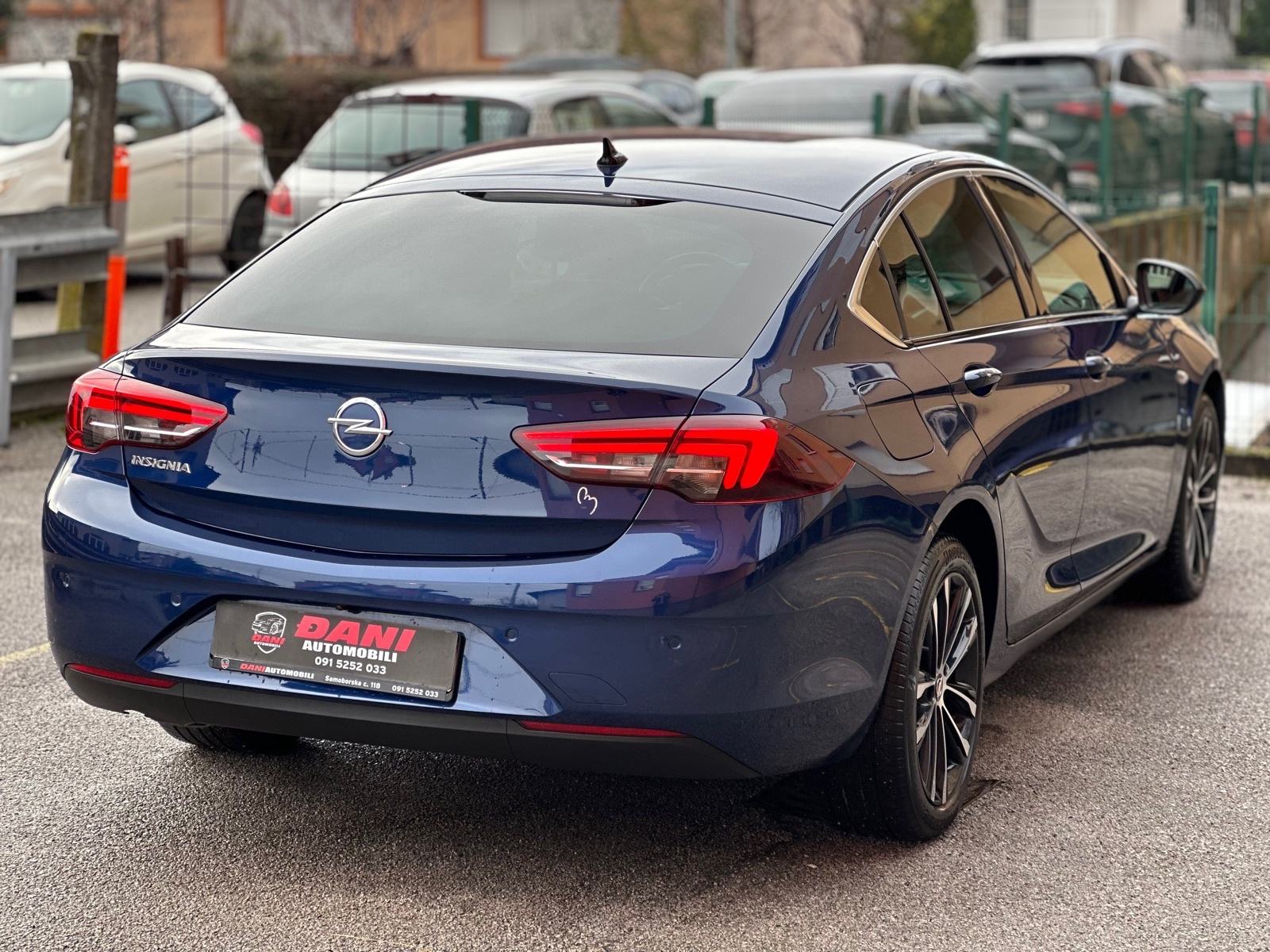 Opel Insignia 1,5 D,FULL KOZA,MATRIX,MASAZA,KAMERA,ALU 19”..15.400€, fotografija 7
