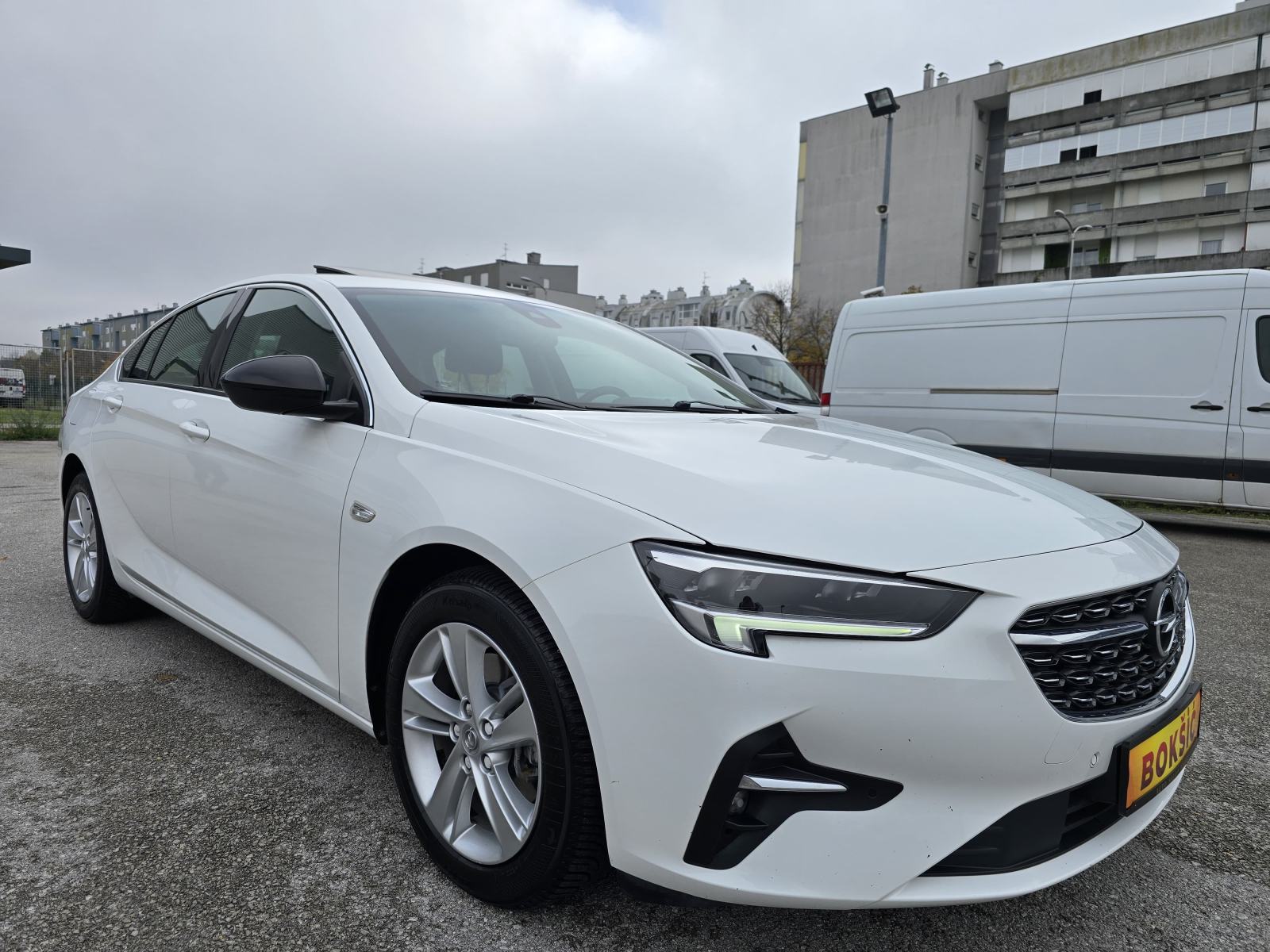 Opel Insignia 1,5 D GRAND SPORT AUTOMATIK, fotografija 3
