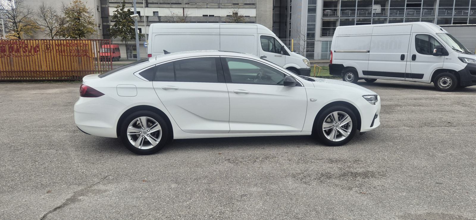 Opel Insignia 1,5 D GRAND SPORT AUTOMATIK, fotografija 7