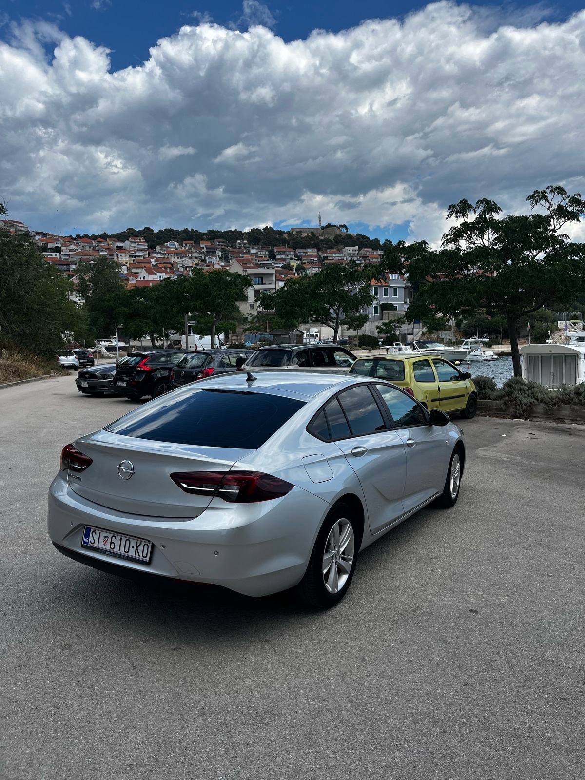 Opel Insignia 1,5Tdci, fotografija 3