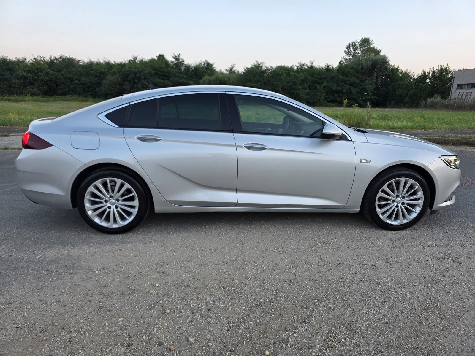 OPEL INSIGNIA 1,6 CDTI AUTOMATIK...FULL OPREMA,NEMA PRIJENOSA !, fotografija 9