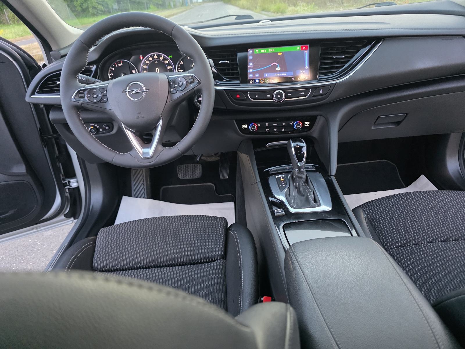 OPEL INSIGNIA 1,6 CDTI AUTOMATIK...FULL OPREMA,NEMA PRIJENOSA !, fotografija 16