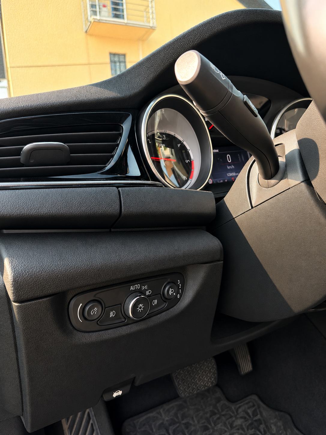 Opel Insignia 1,6 CDTI automatik, fotografija 5