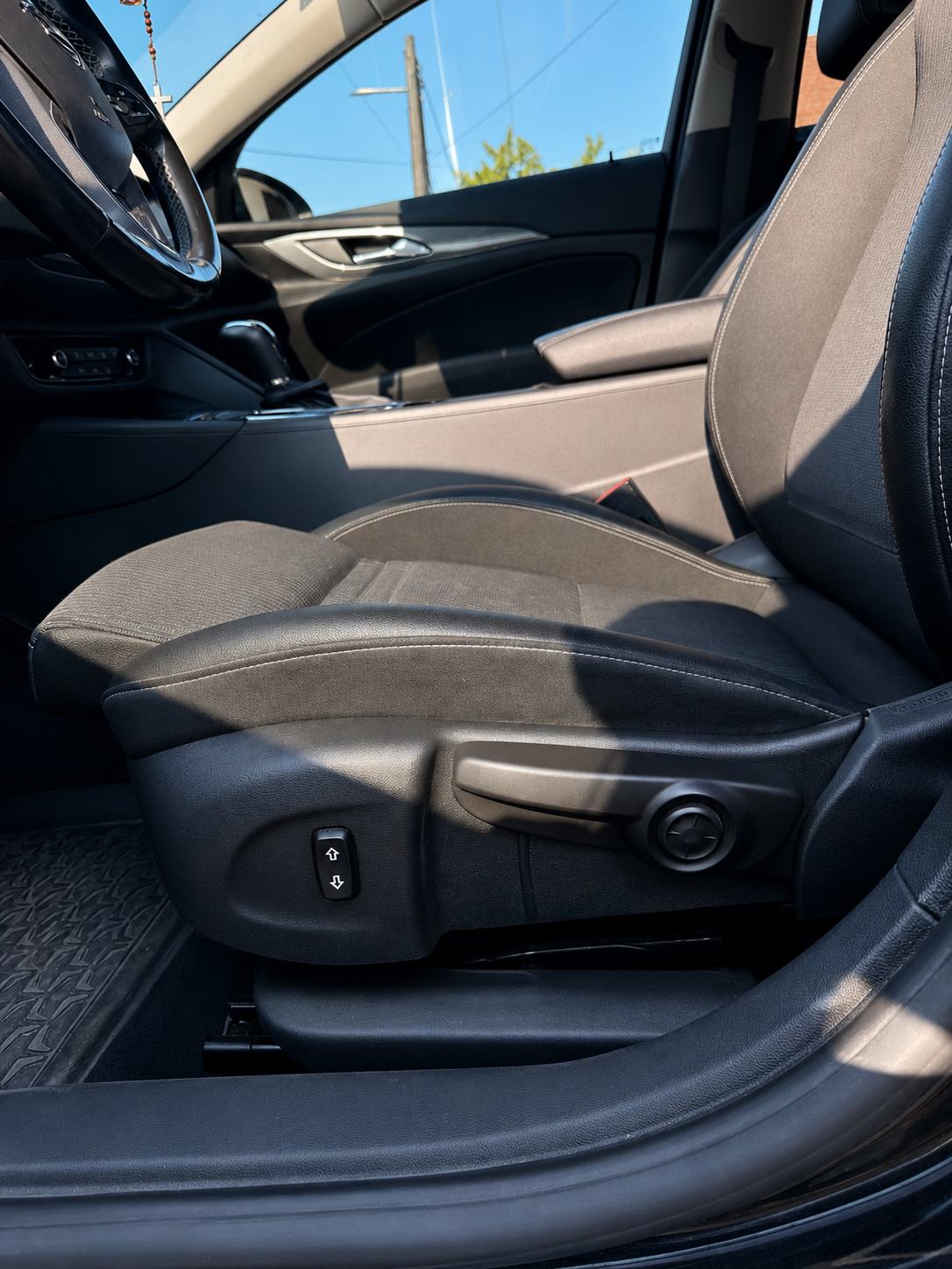Opel Insignia 1,6 CDTI automatik, fotografija 6
