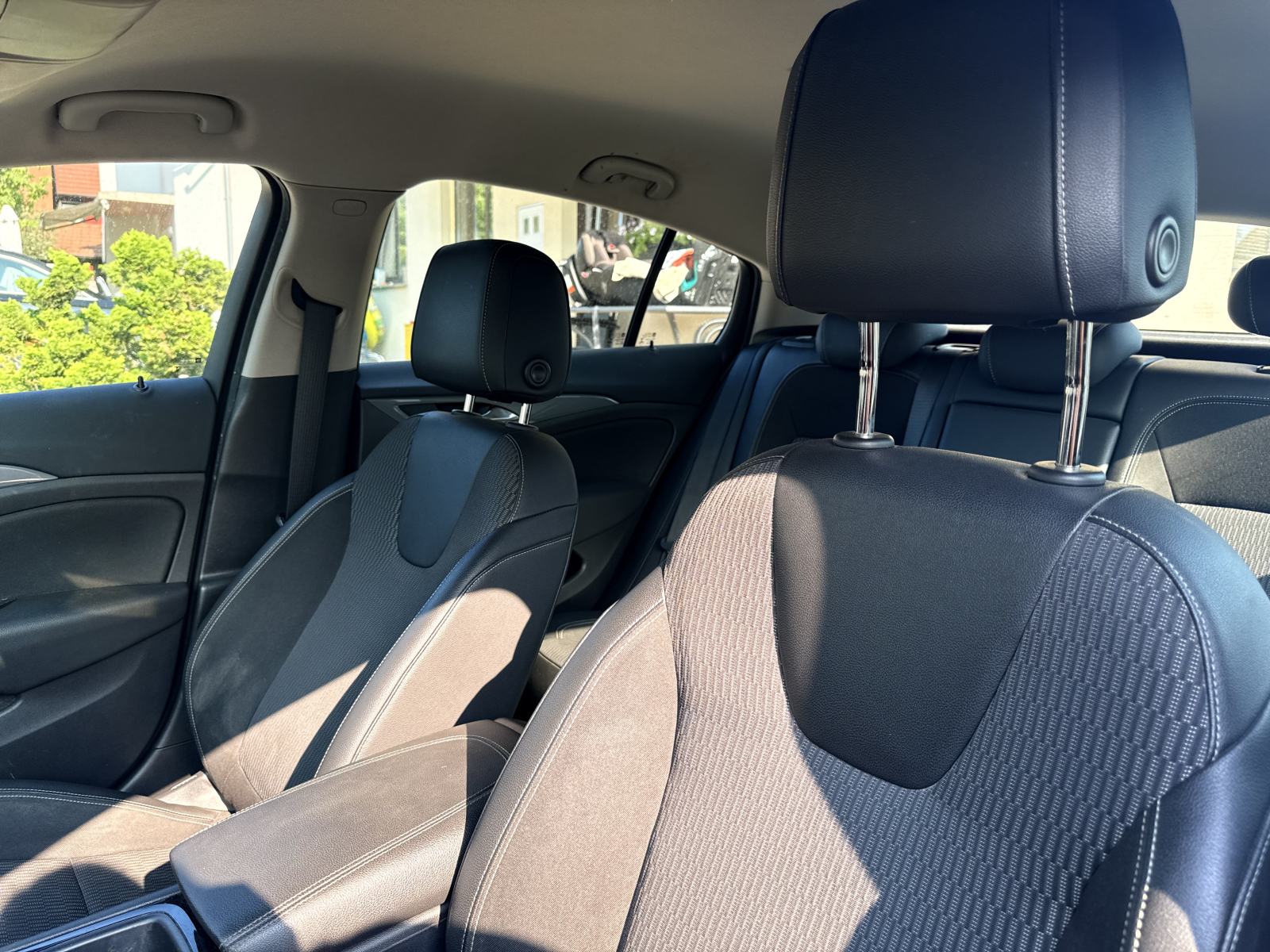 Opel Insignia 1,6 CDTI automatik, fotografija 15