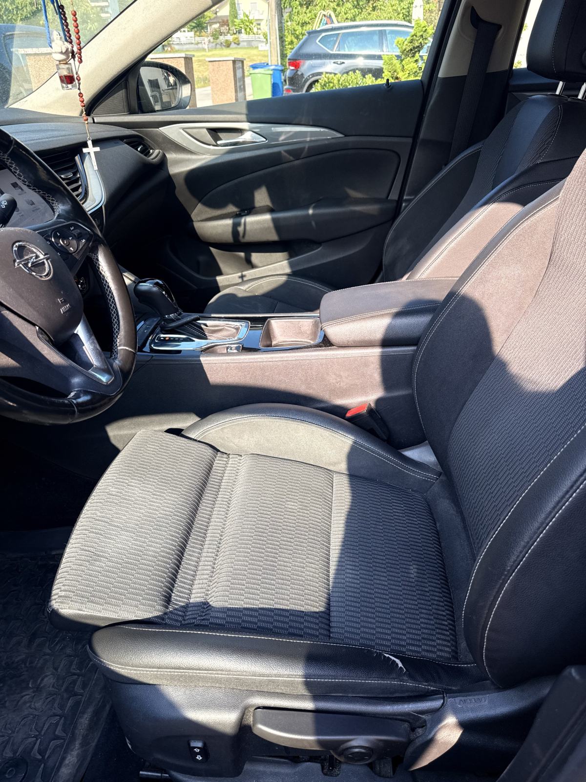 Opel Insignia 1,6 CDTI automatik, fotografija 16