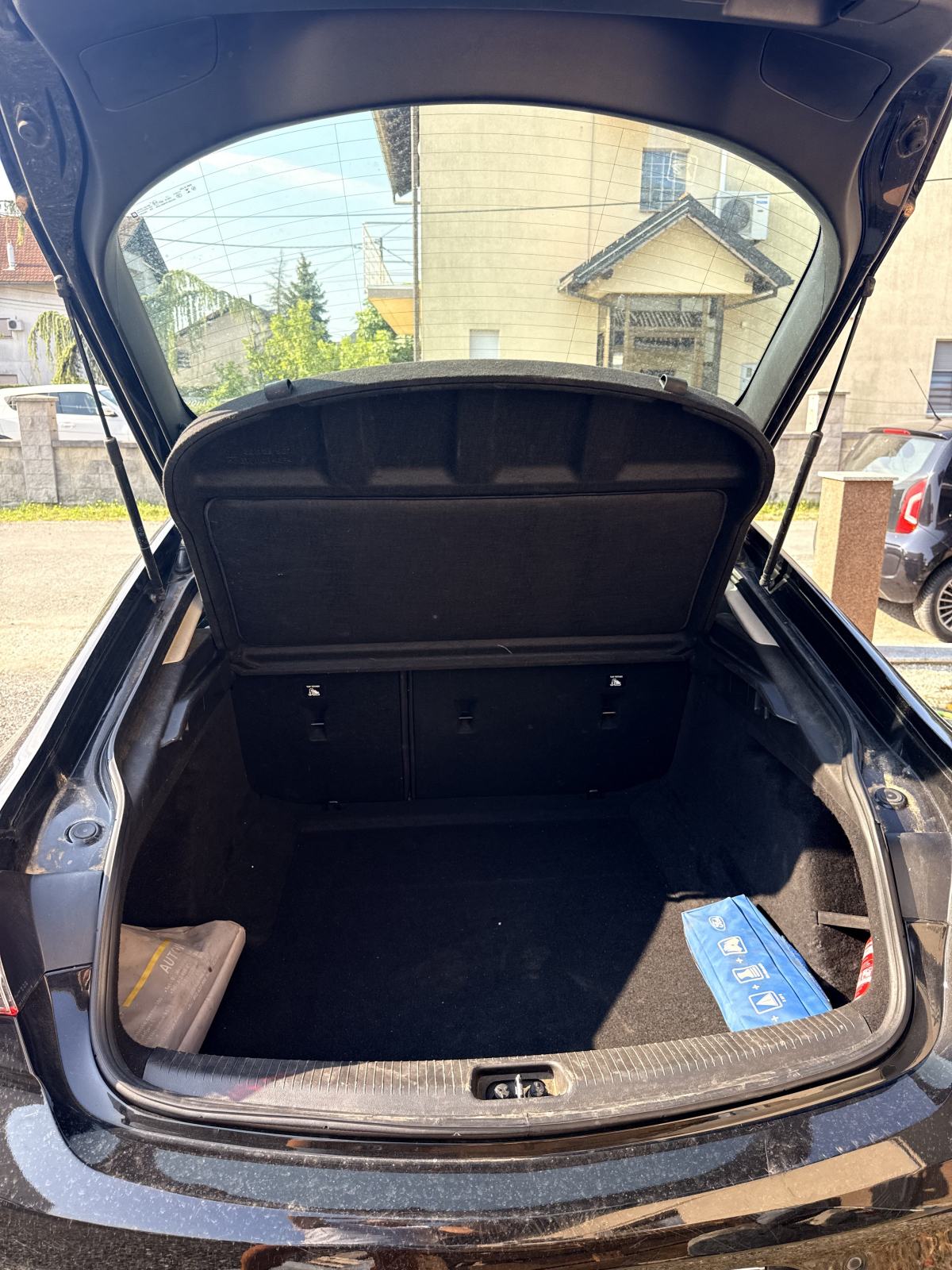 Opel Insignia 1,6 CDTI automatik, fotografija 19