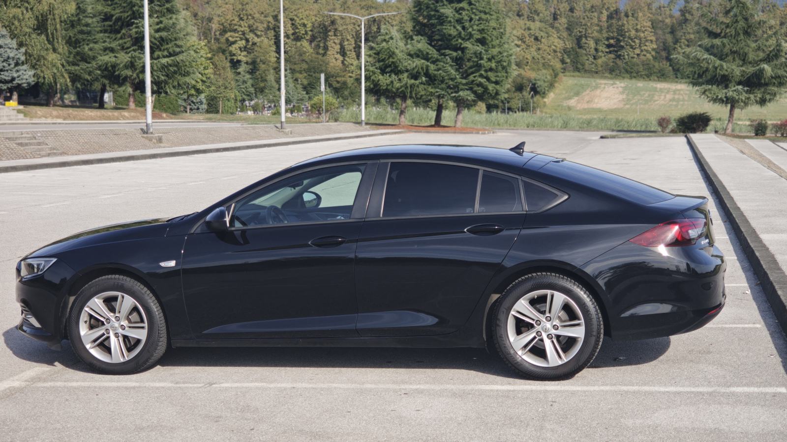 Opel Insignia 1,6 CDTI automatik, fotografija 1