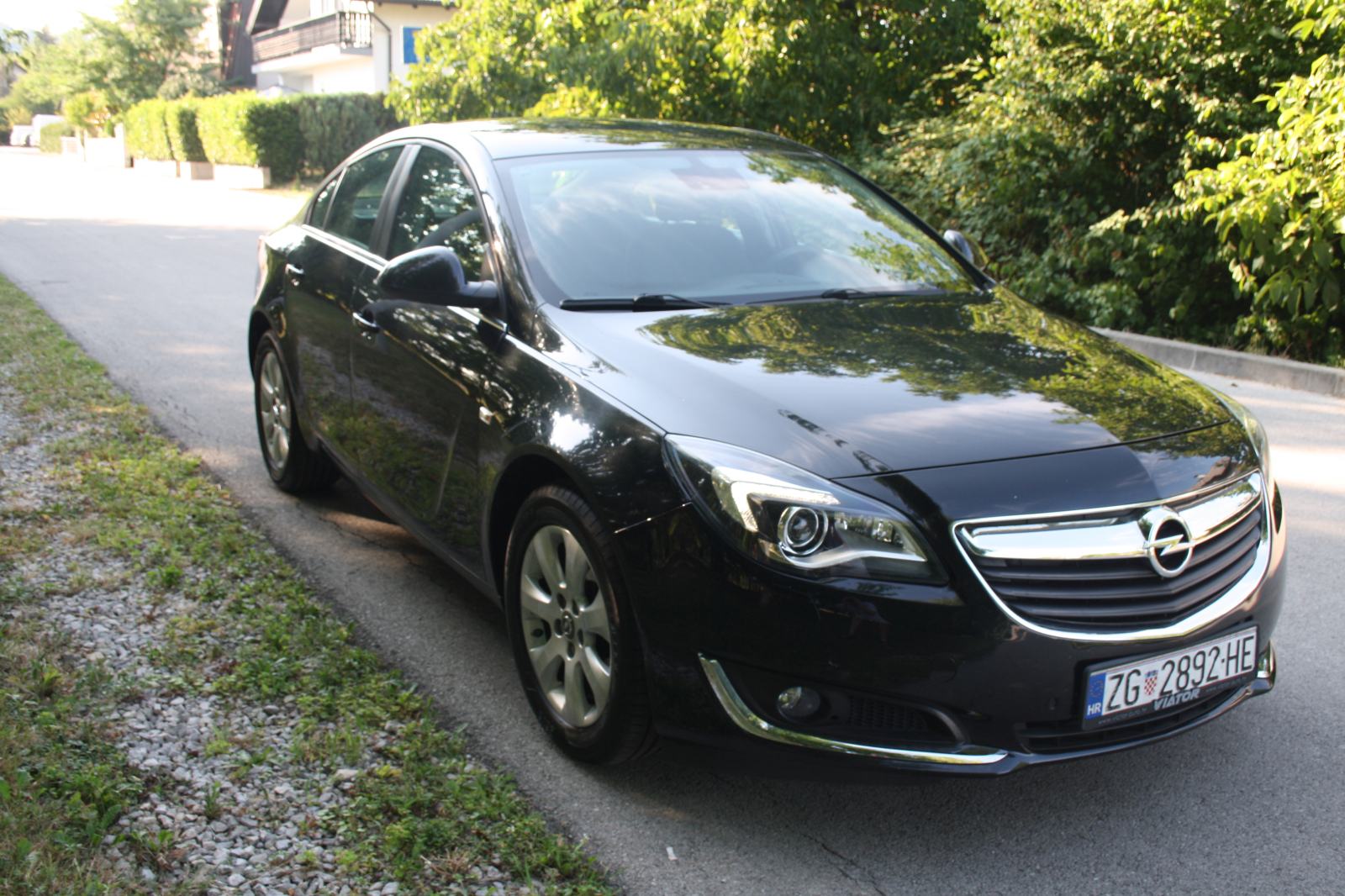 Opel Insignia 1,6 CDTI eco, HR auto, Bi-xenon, led dnevna, aut.klima, pogled izvana - slika 3