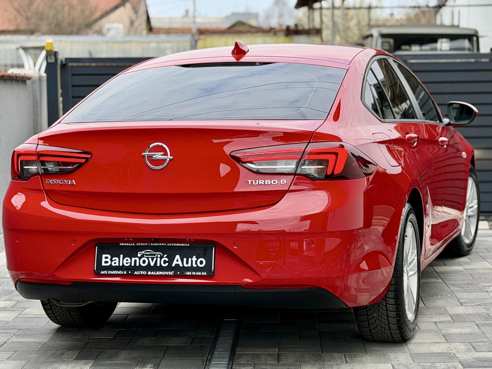 Opel Insignia 1,6 CDTI EDITION SERVISNA HR AUTO LED KAMERA NAVIGACIJA, fotografija 19