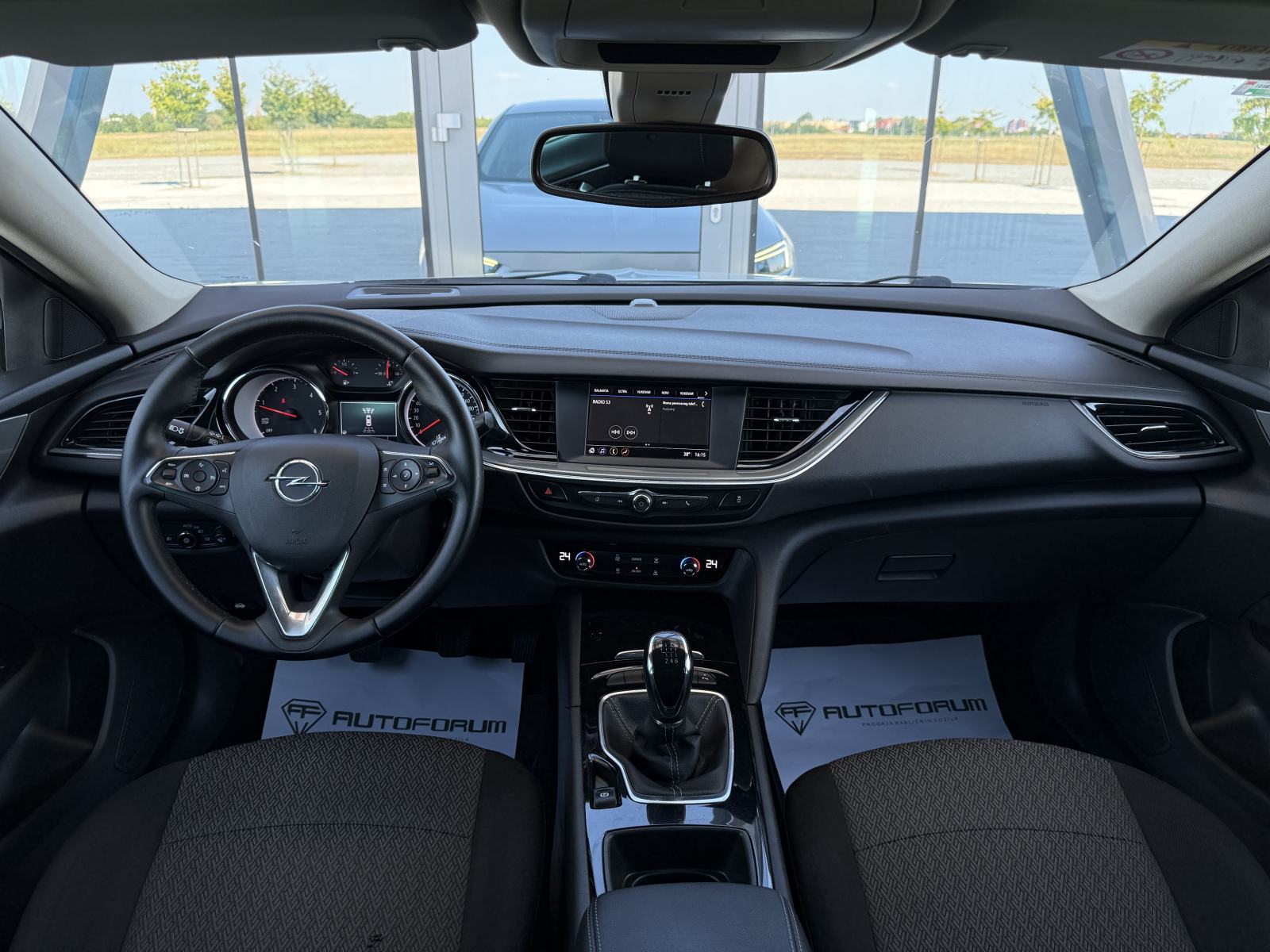 Opel Insignia 1,6 CDTI ** HR AUTO, JAMSTVO 12 MJESECI, REG 4/27 **, fotografija 10