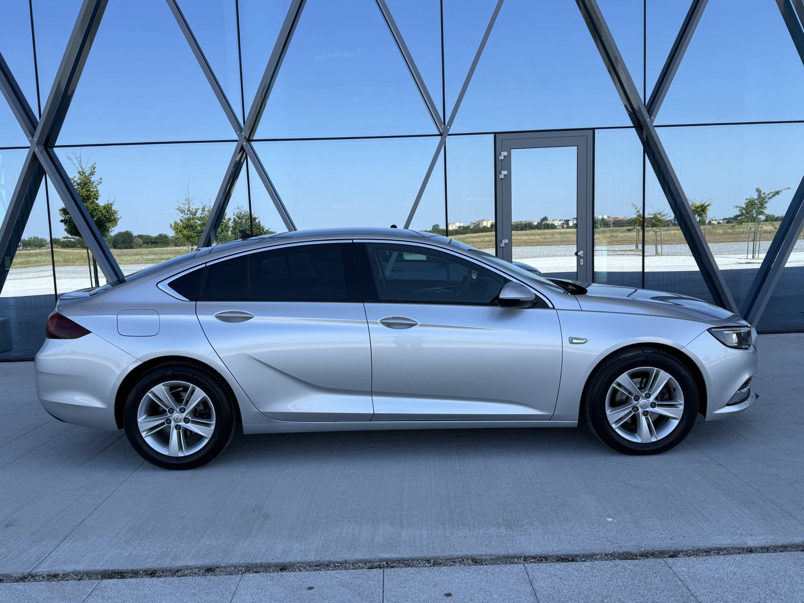 Opel Insignia 1,6 CDTI ** HR AUTO, JAMSTVO 12 MJESECI, REG 4/27 **, fotografija 8