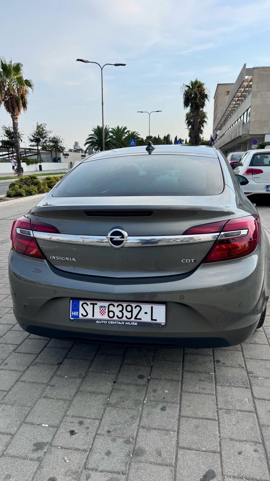 Opel Insignia 1,6 CDTI Innovation + 4 zimske gume, fotografija 6