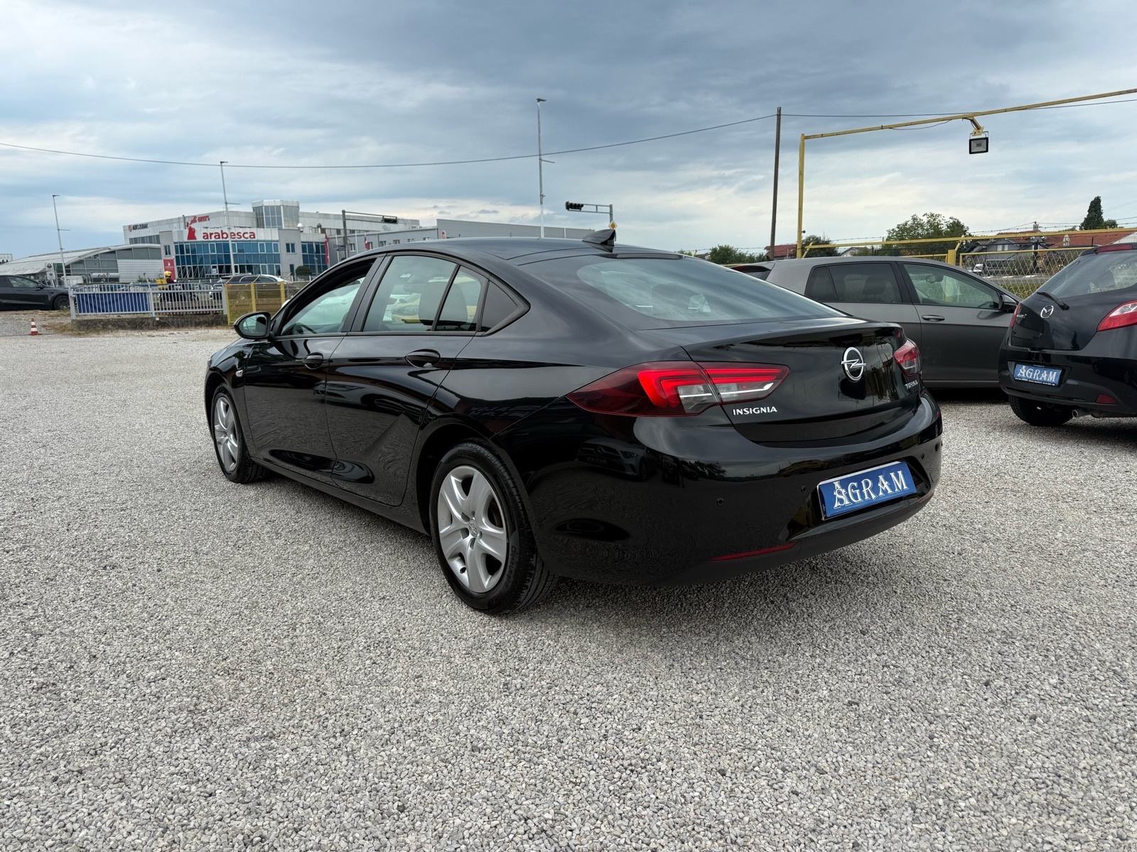 Opel Insignia 1,6 CDTI*LED SVJETLA*START STOP*PARK DISTANCE*SERVISNA*, fotografija 6
