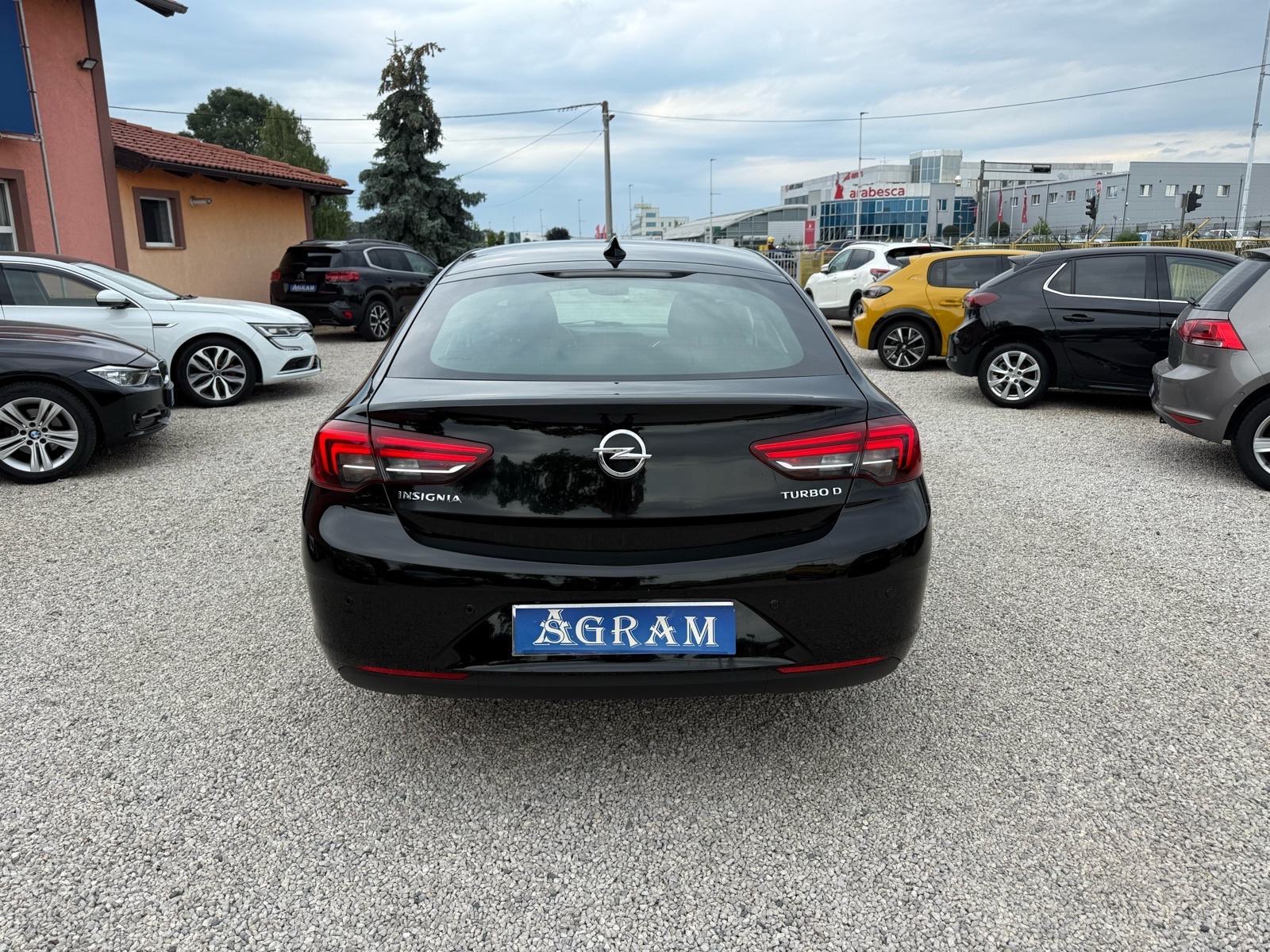 Opel Insignia 1,6 CDTI*LED SVJETLA*START STOP*PARK DISTANCE*SERVISNA*, fotografija 9