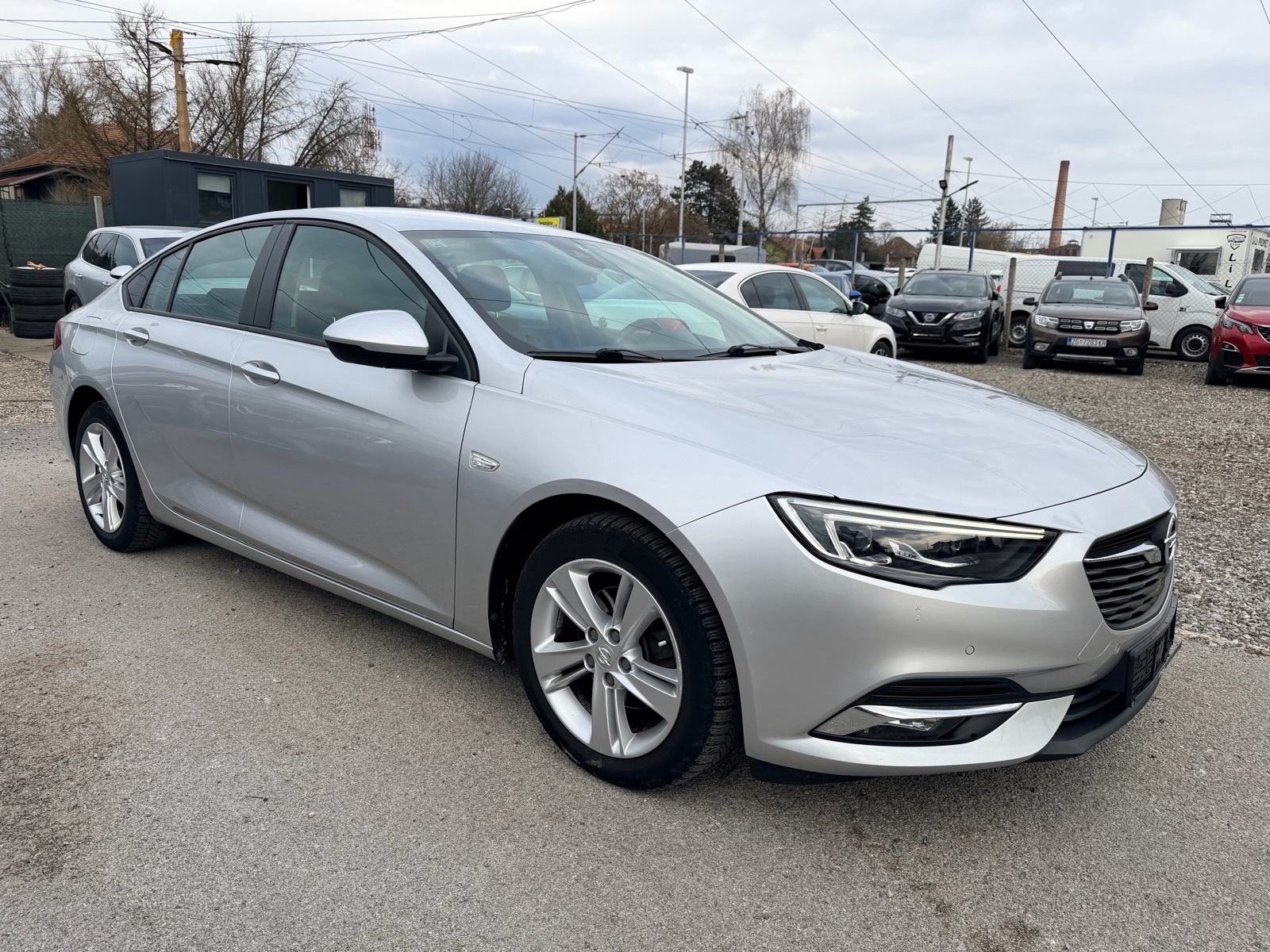 Opel Insignia 1,6 CDTI*ODLIČNO STANJE*UREDNO SERVISIRANA*, fotografija 4