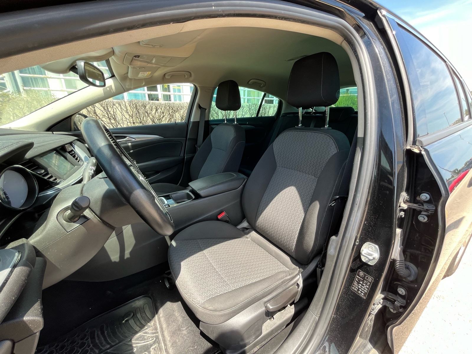 Opel Insignia Grand Sport 1,6 CDTI - Registriran do 04/2027., fotografija 20