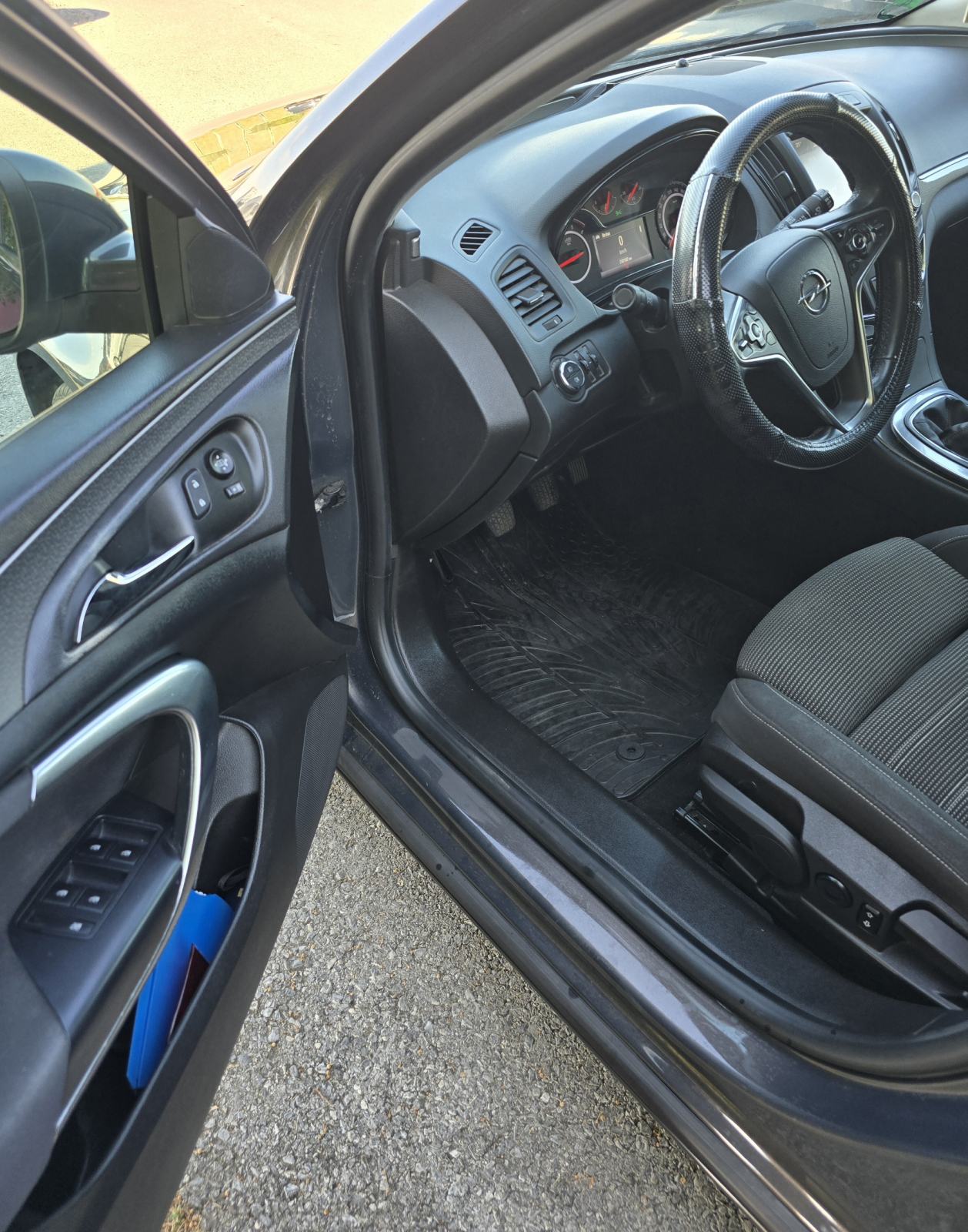 Opel Insignia 1,6 CDTI- PRVI VLASNIK, fotografija 14