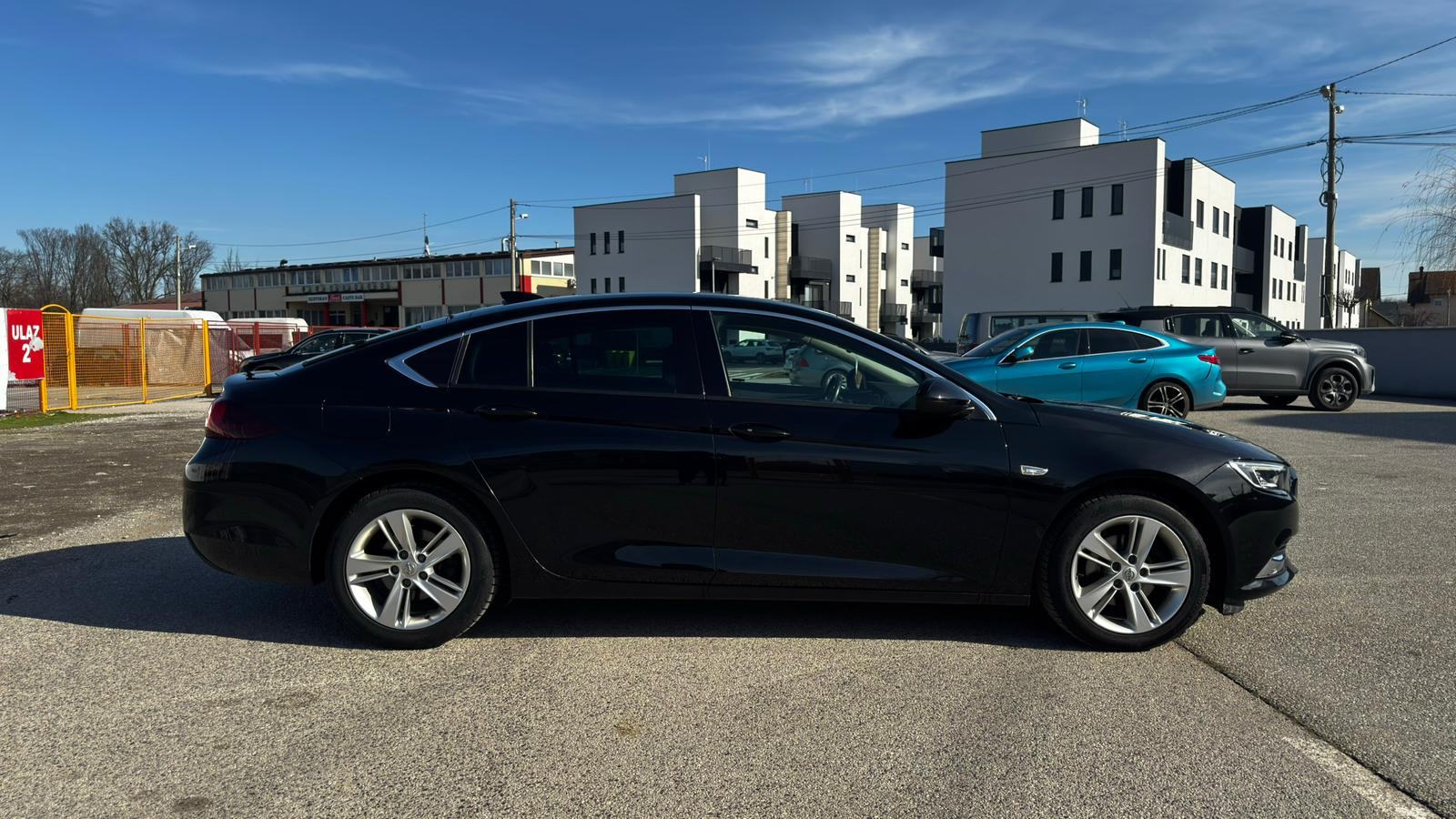 Opel Insignia 1,6 CDTI, fotografija 4