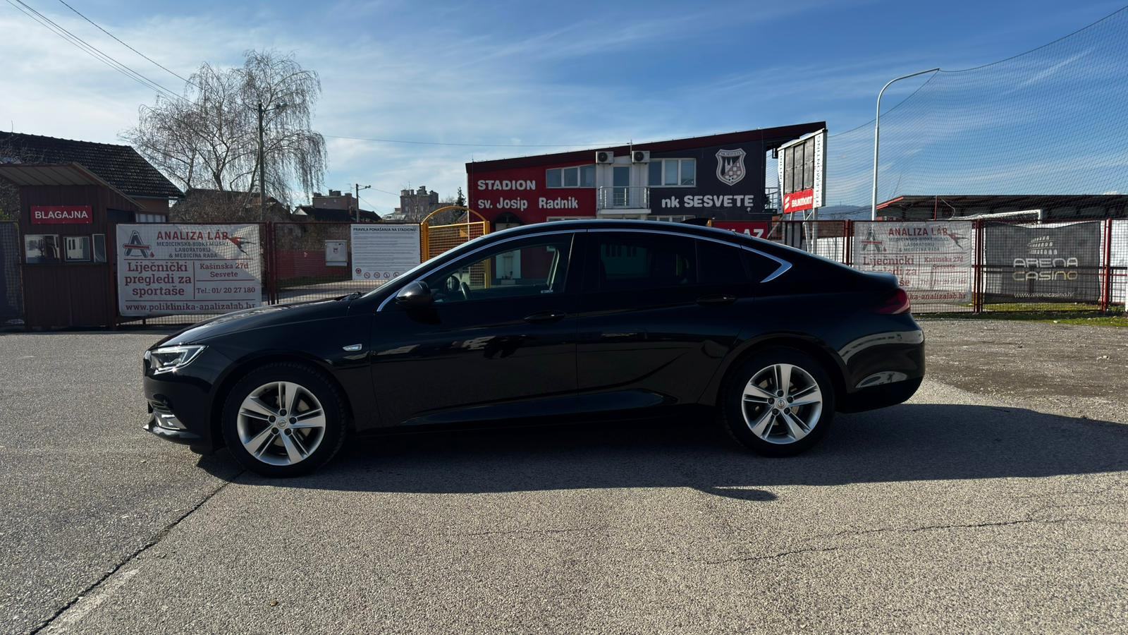 Opel Insignia 1,6 CDTI, fotografija 8