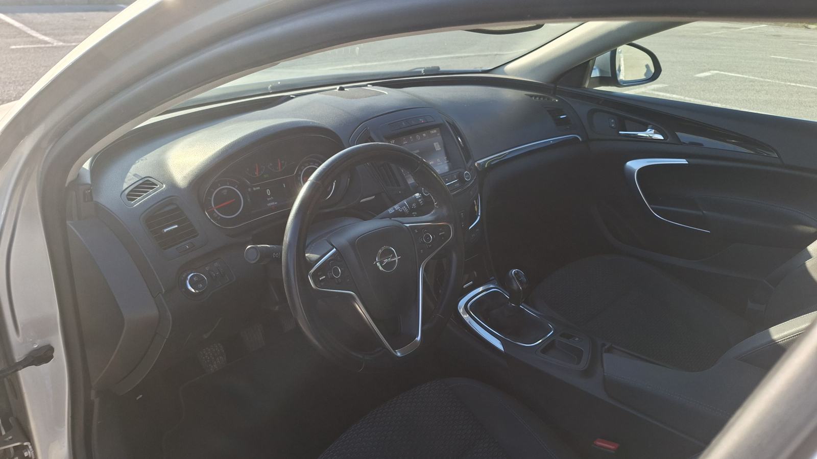 Opel Insignia 1.6 CDTi, fotografija 11