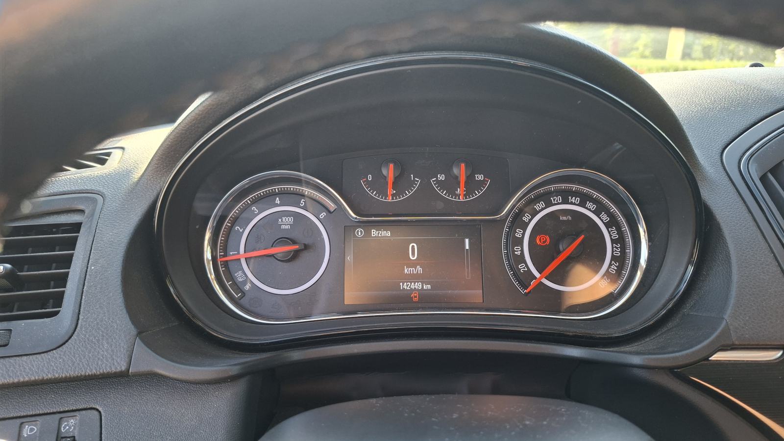 Opel Insignia 1.6 CDTi, fotografija 10