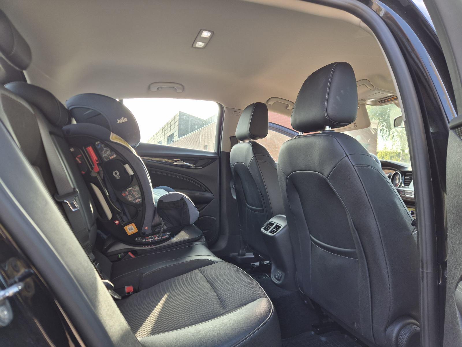 Opel Insignia 1.6 CDTI 136 KS | Veliki servis | Nove Continental gume, fotografija 8
