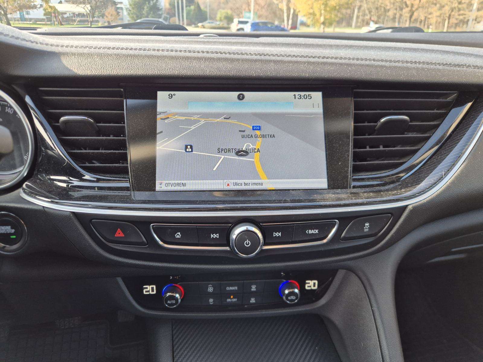 Opel Insignia 1.6 CDTI 136 KS | Veliki servis | Nove Continental gume, fotografija 7