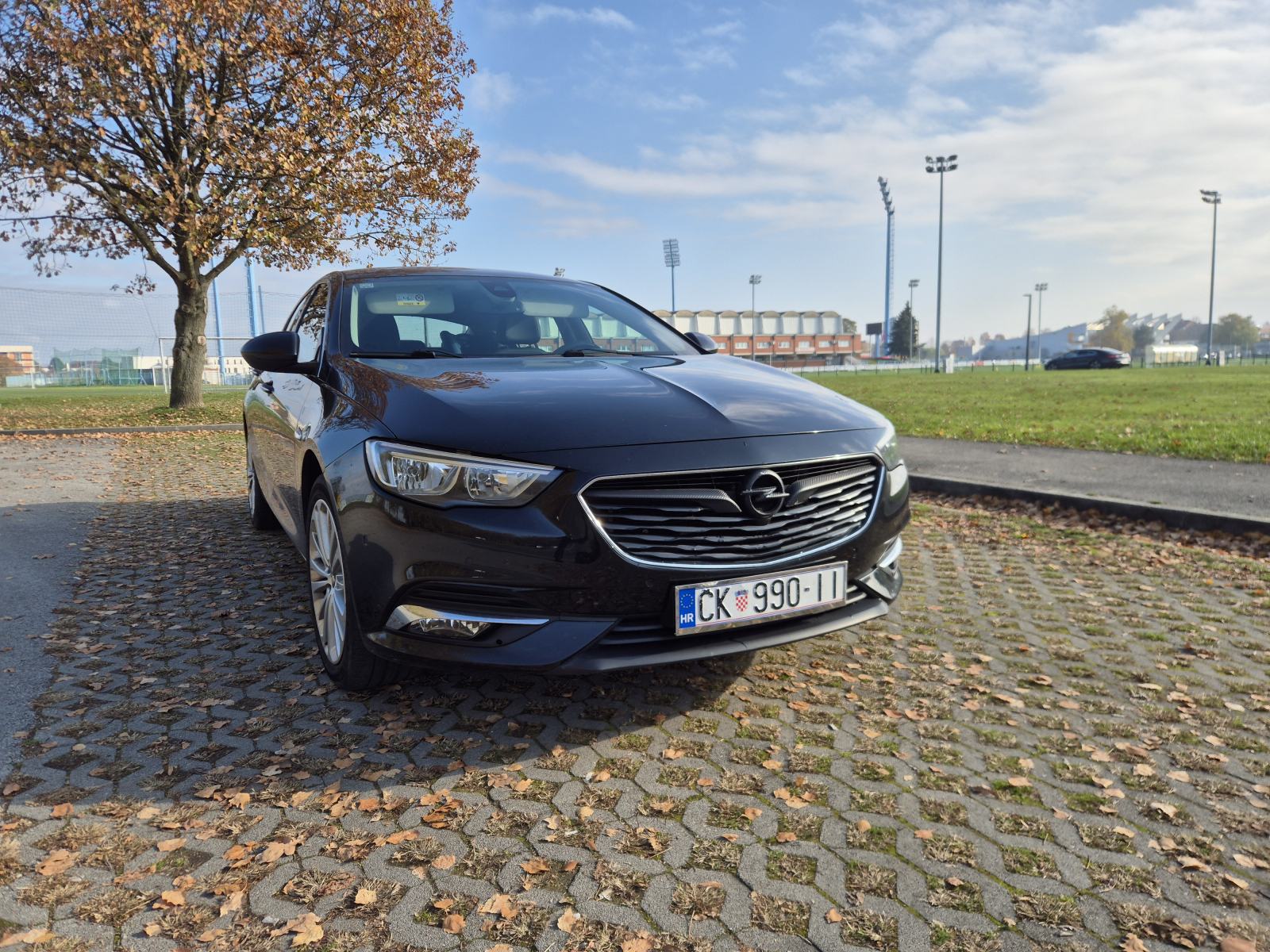 Opel Insignia 1.6 CDTI 136 KS | Veliki servis | Nove Continental gume, fotografija 3