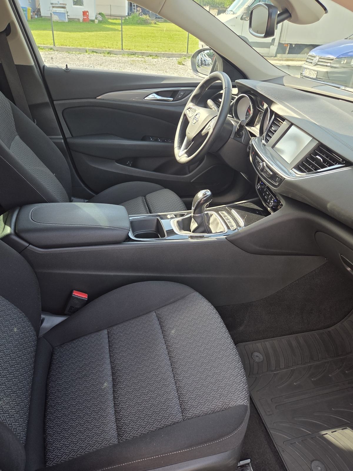 Opel Insignia 1,6 CDTI, fotografija 11