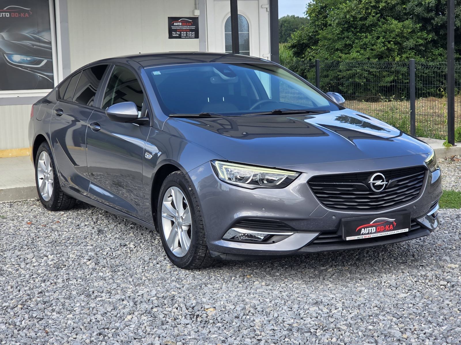 Opel Insignia 1,6 CDTI, fotografija 2