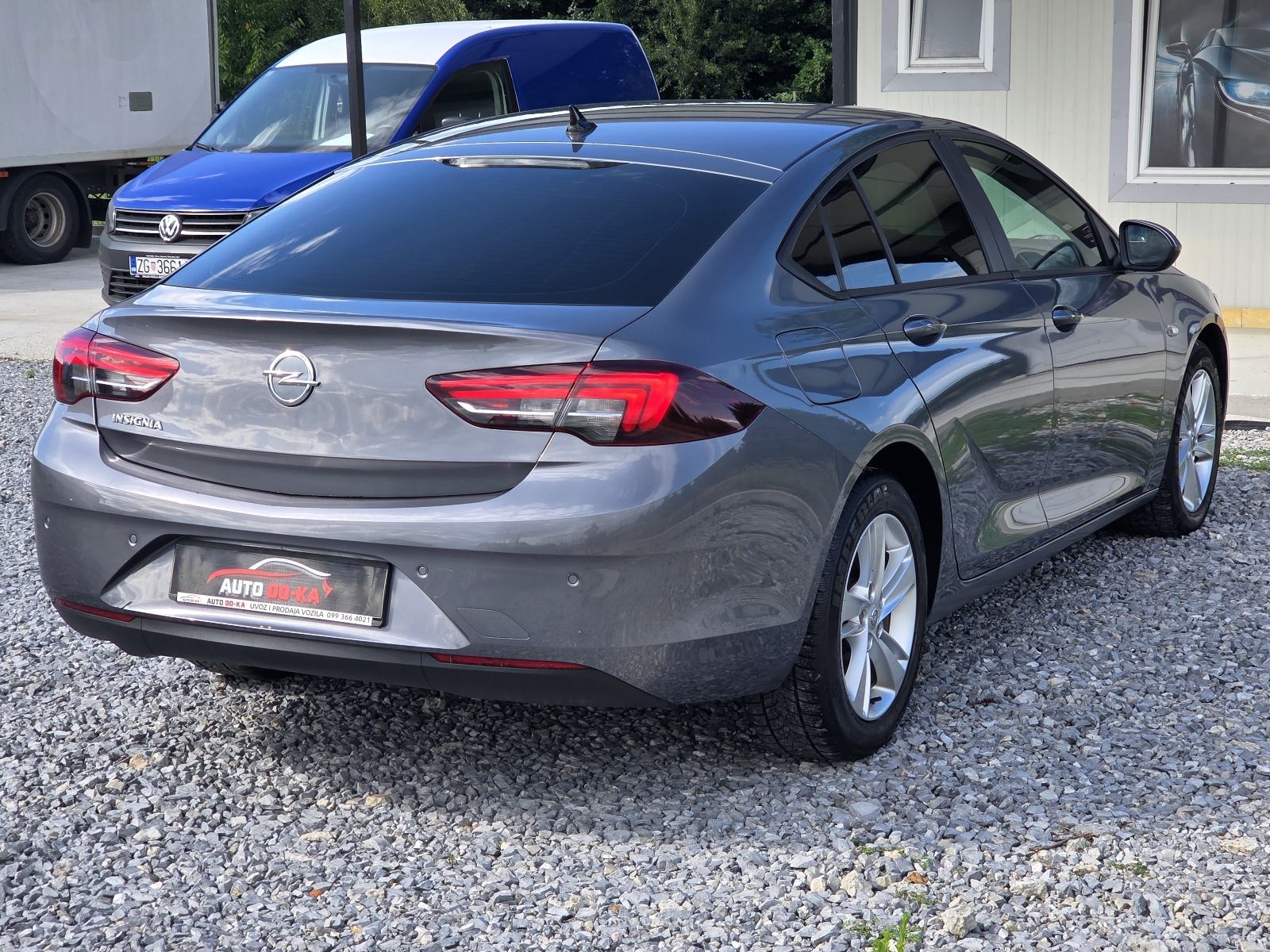 Opel Insignia 1,6 CDTI, fotografija 6