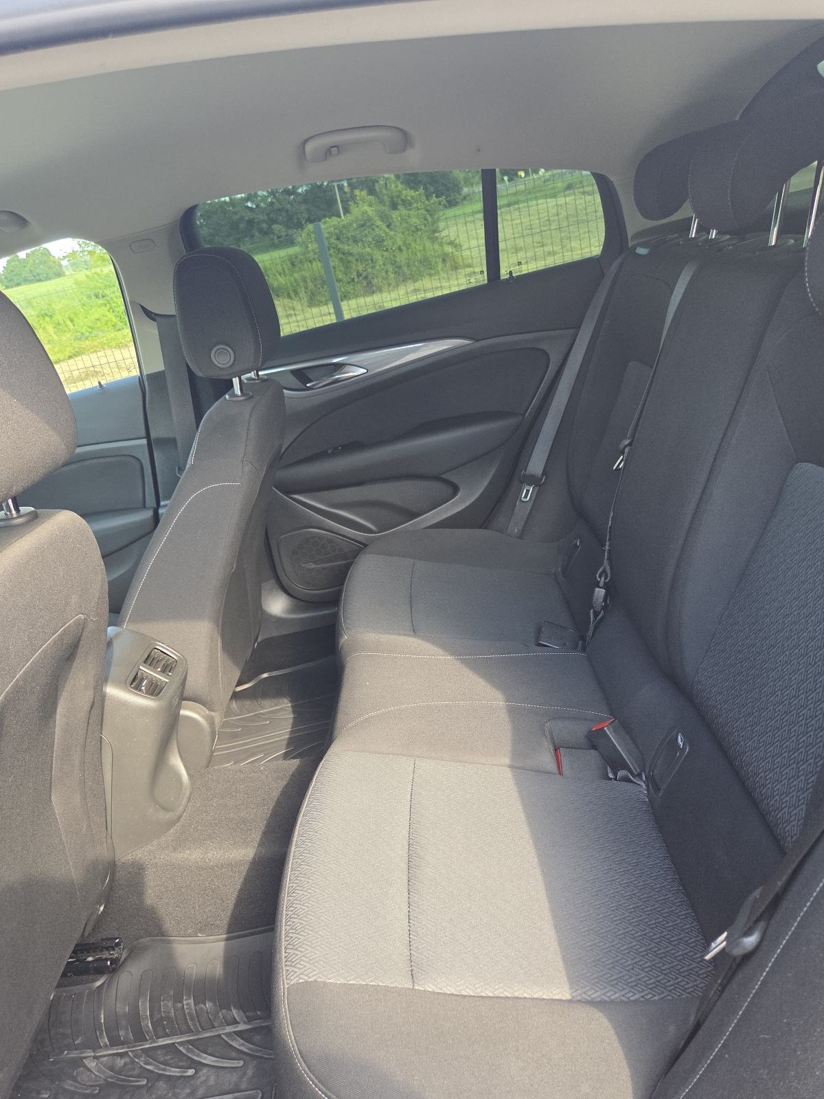Opel Insignia 1,6 CDTI, fotografija 14