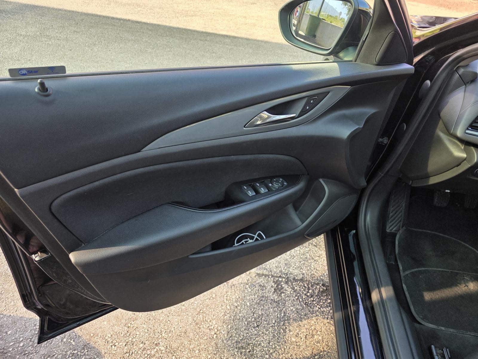 Opel Insignia 1,6 CDTI, fotografija 10
