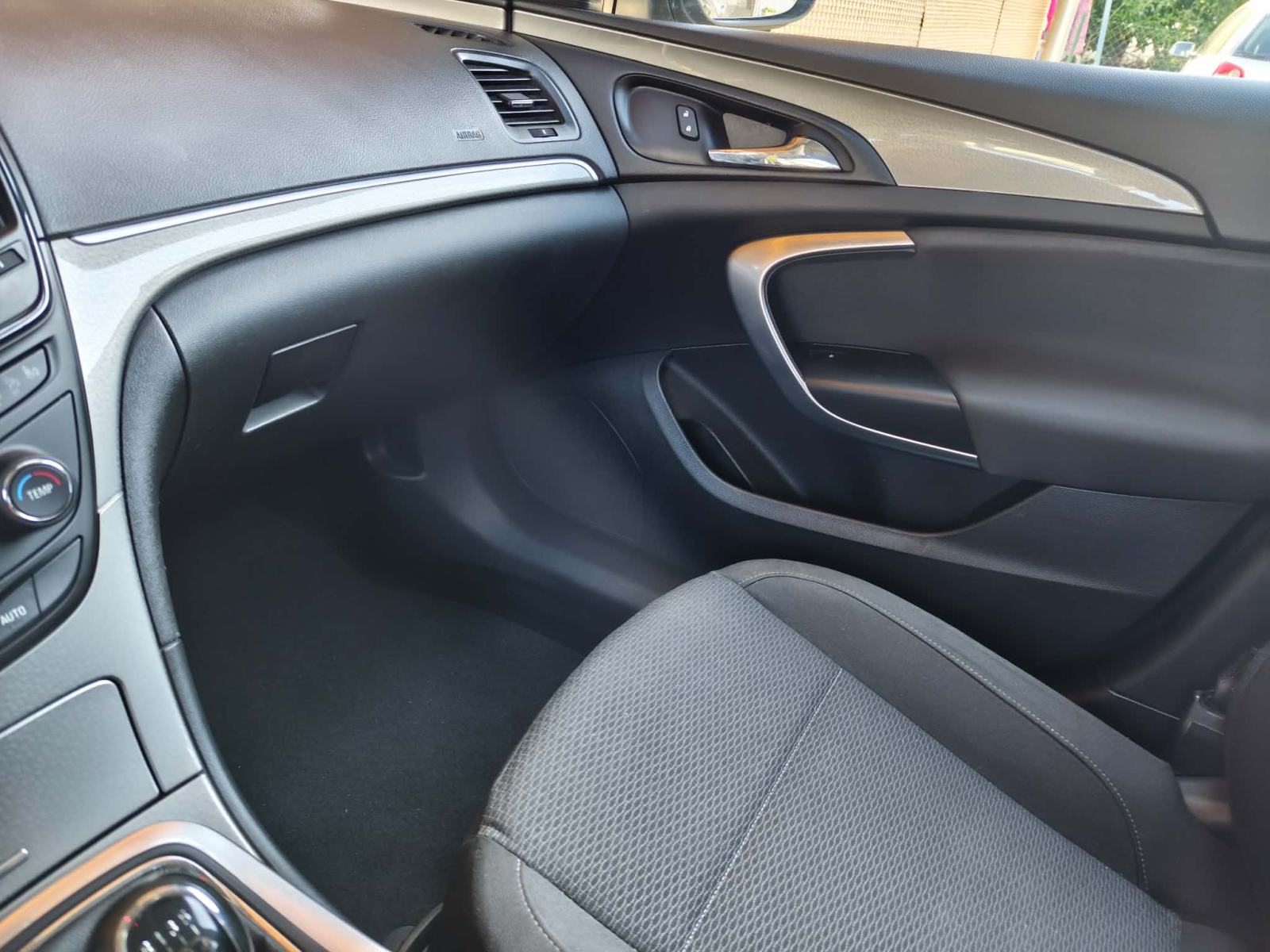 Opel Insignia 1,6 CDTI, fotografija 9