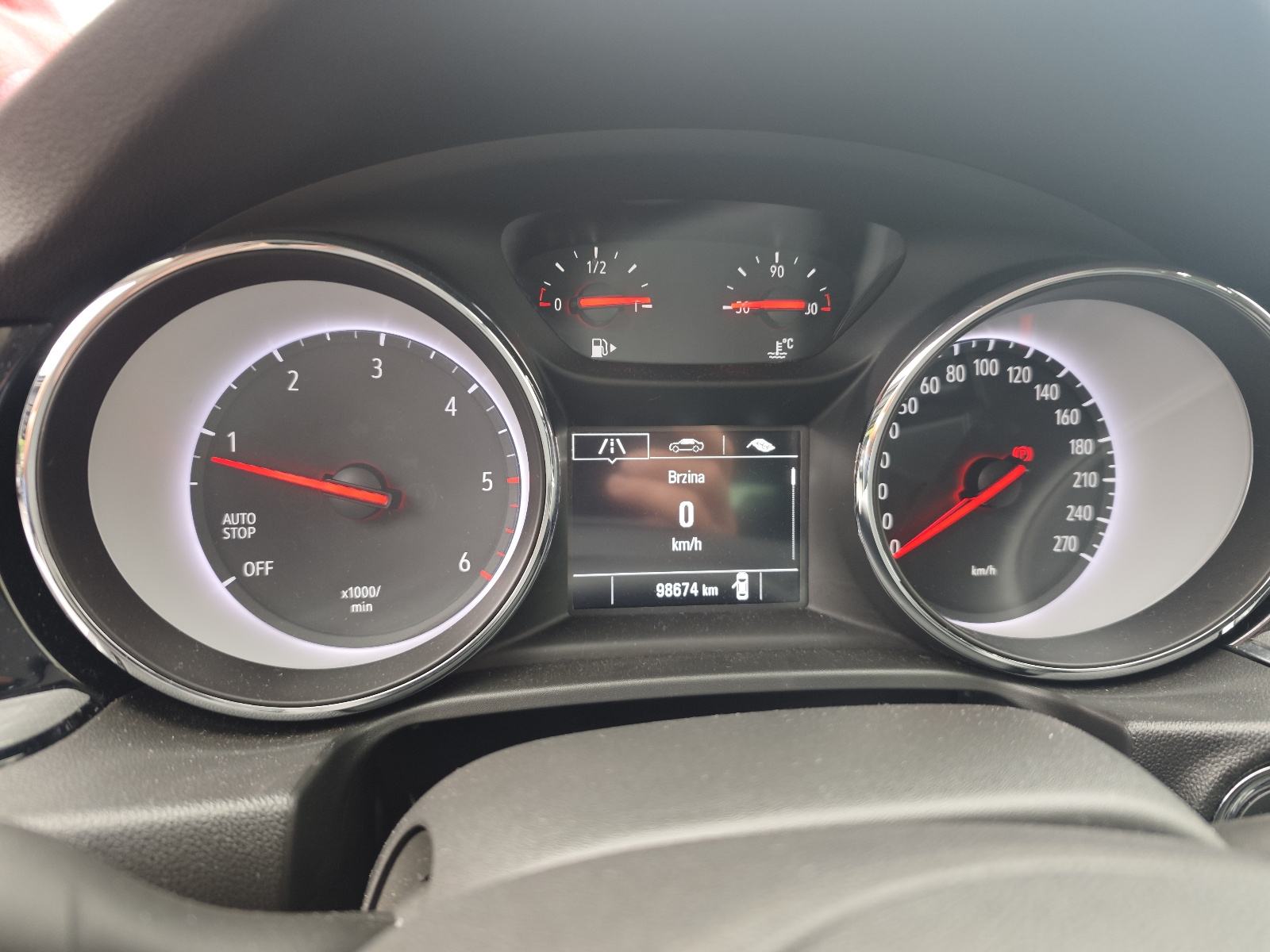 Opel Insignia 1,6 CDTI, fotografija 11
